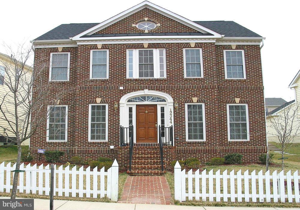 GREENWAY VILLAGE - Residential Lease