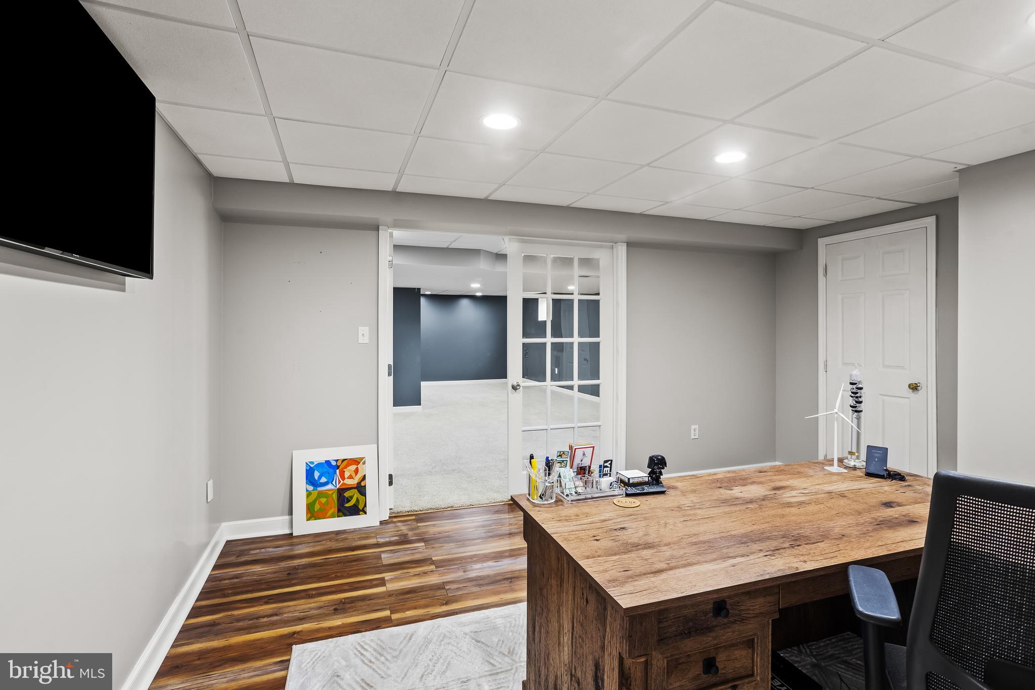 CENTERVILLE COMMONS - Residential