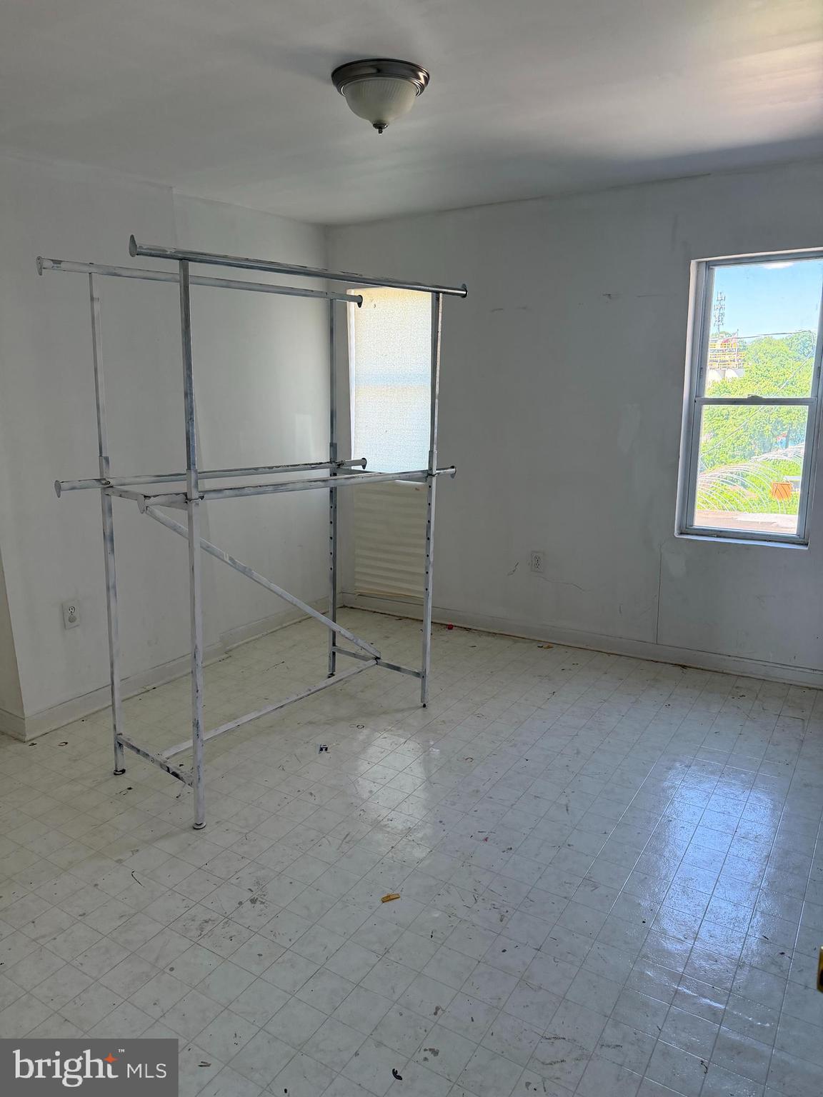 SANDTOWN-WINCHESTER - Residential