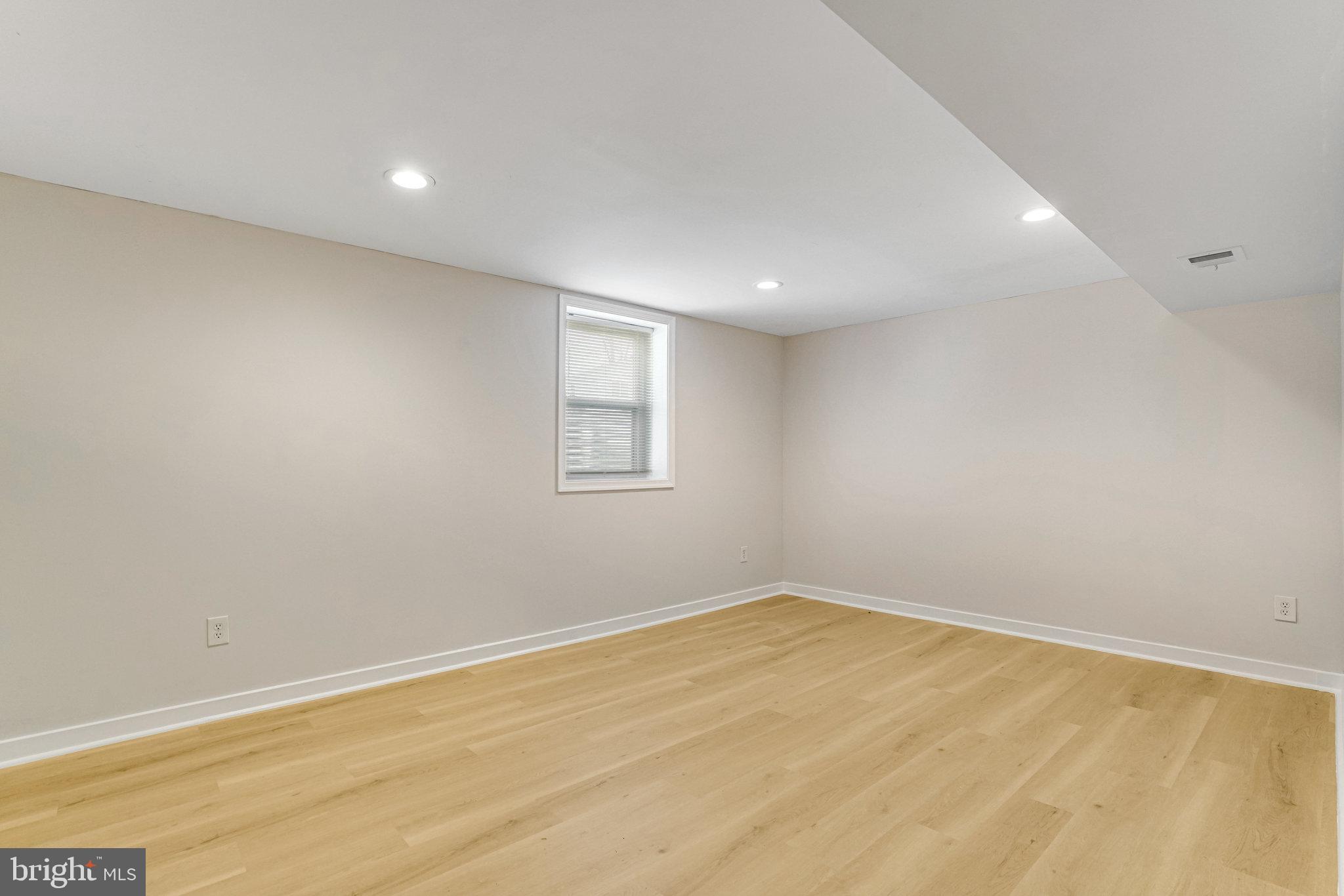 ANNANDALE TERRACE - Residential Lease