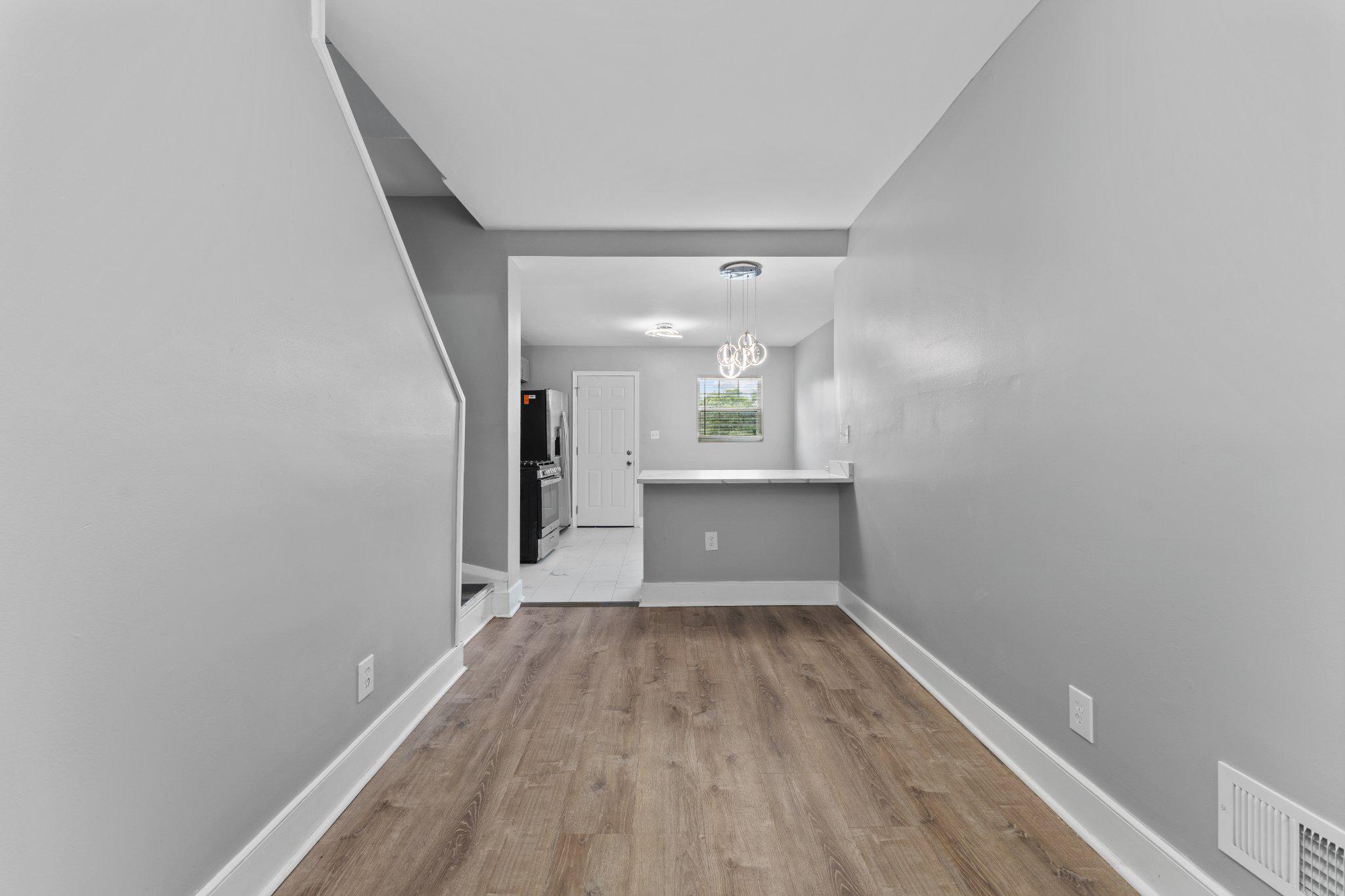HENDERSON'S WHARF - Residential