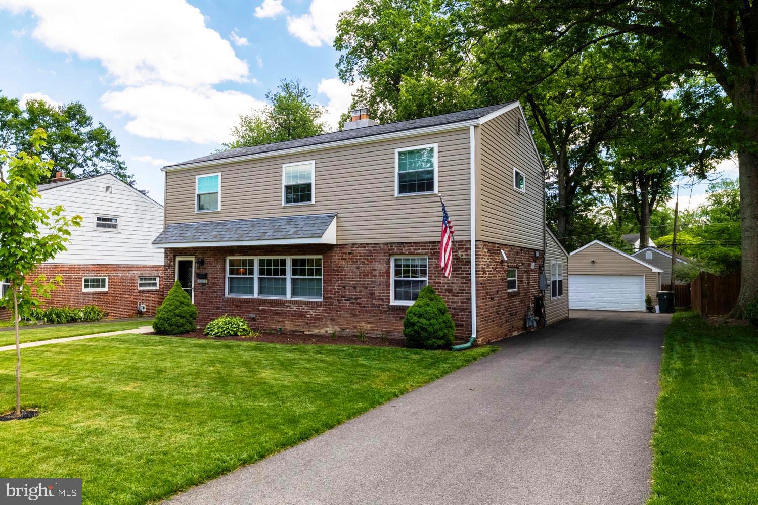 This pristine home in Glenside Gardens is absolutely Move in Ready. Open floor-plan. The clean White kitchen is beautiful with Glass tile accents. Living/Dinning room flow fluidly from the kitchen.  So many windows in this house.  The Sunlit/capacious family room has a Unique  Brick/ Architectural wall and  set of 3 wonderful windows  overlooking the substantial Backyard with Patio. 3 Bedrooms all with Professional Custom Closet Storage systems. 2 appealing full bathrooms. One on each floor.  Double Garage with Electricity.  Long Driveway with plenty of Parking.  Walk to Abington Schools, Keswick Village, Restaurants, Shopping and the Keswick Theater. Easy commute to the city and major roadways. Talk about a Wow Factor Home with everything you need.  Don't wait.  Come and See....