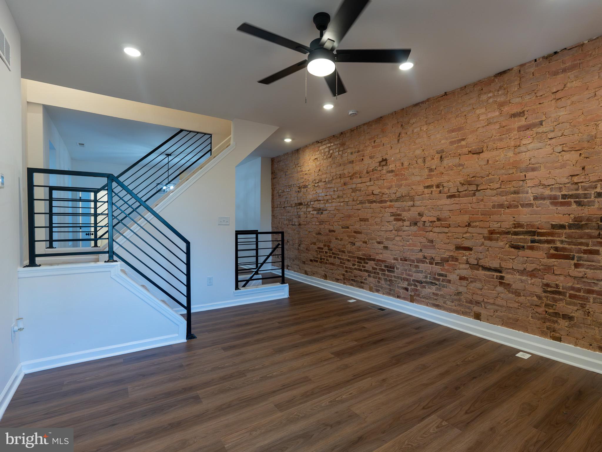 ROSEMONT - Residential