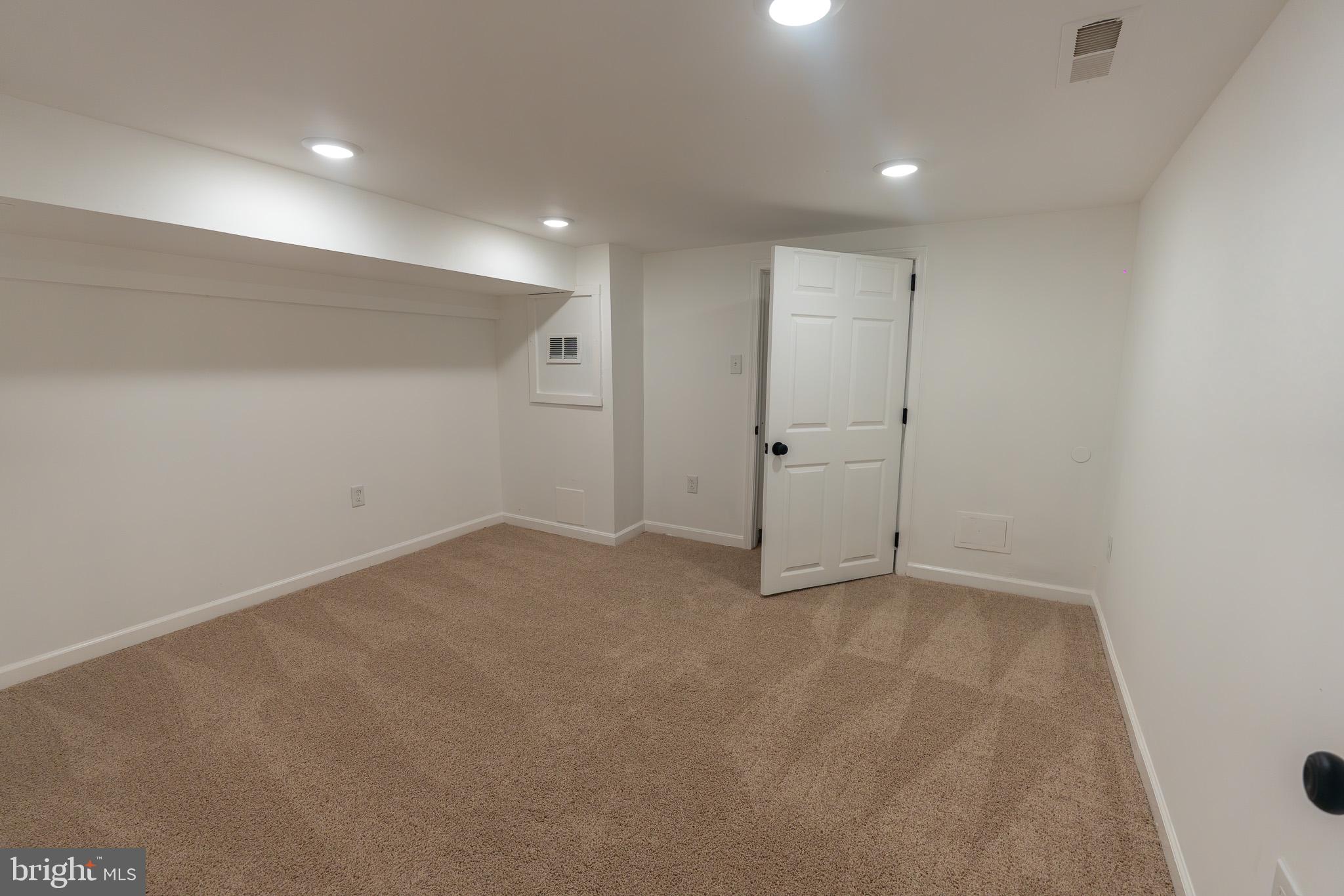 ROSEMONT - Residential