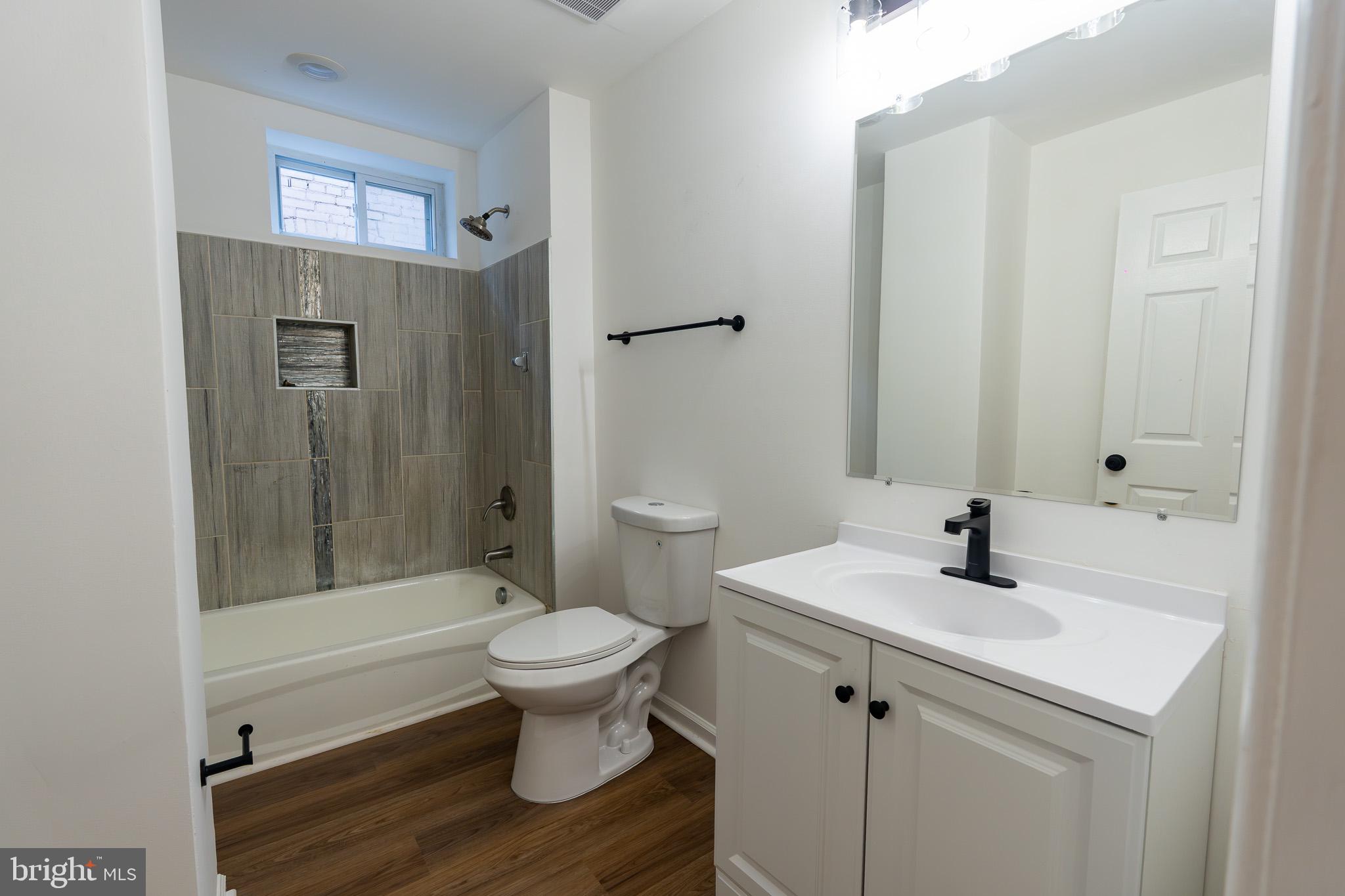 ROSEMONT - Residential