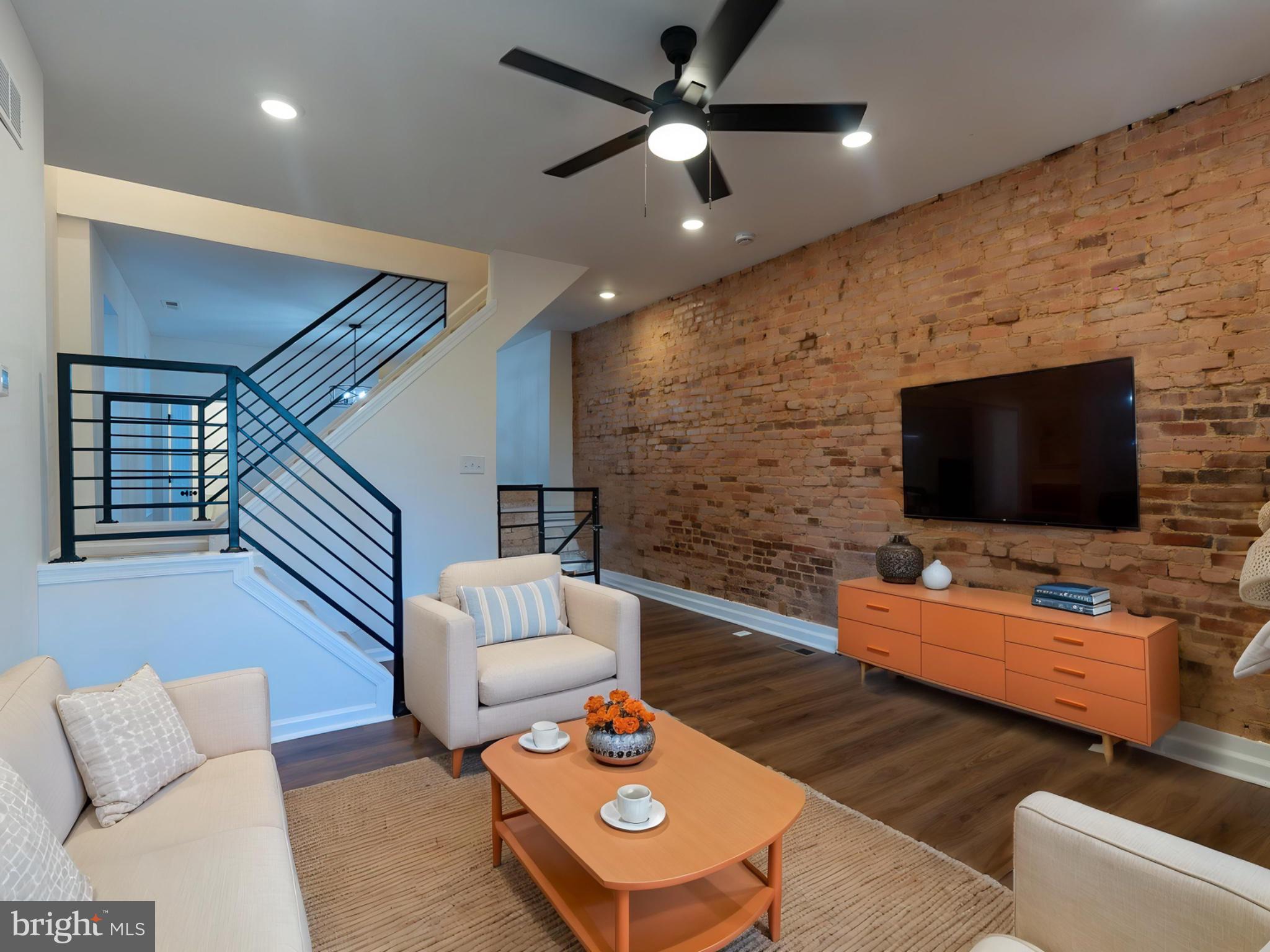 ROSEMONT - Residential