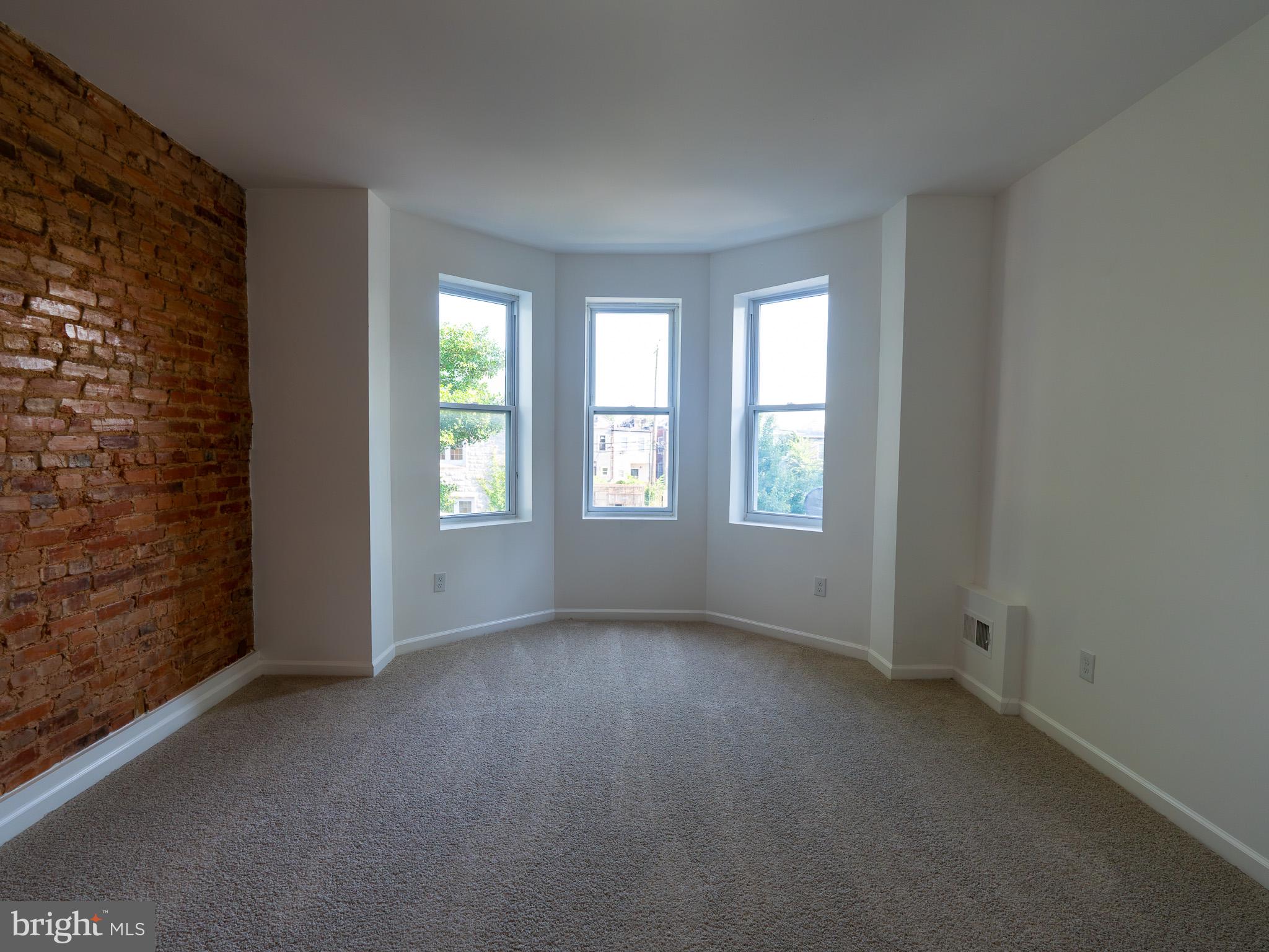 ROSEMONT - Residential