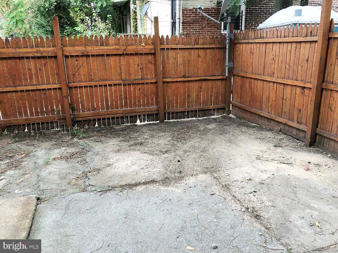 SANDTOWN-WINCHESTER - Residential