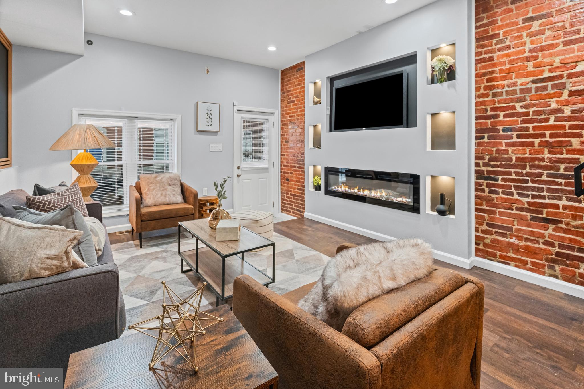 HIGHLAND - Residential
