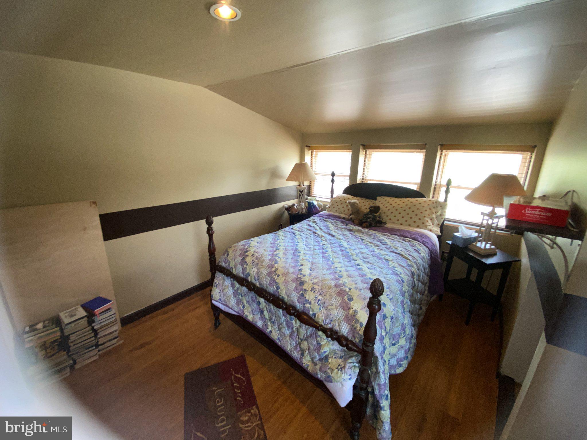 WOODLAWN HEIGHTS - Residential