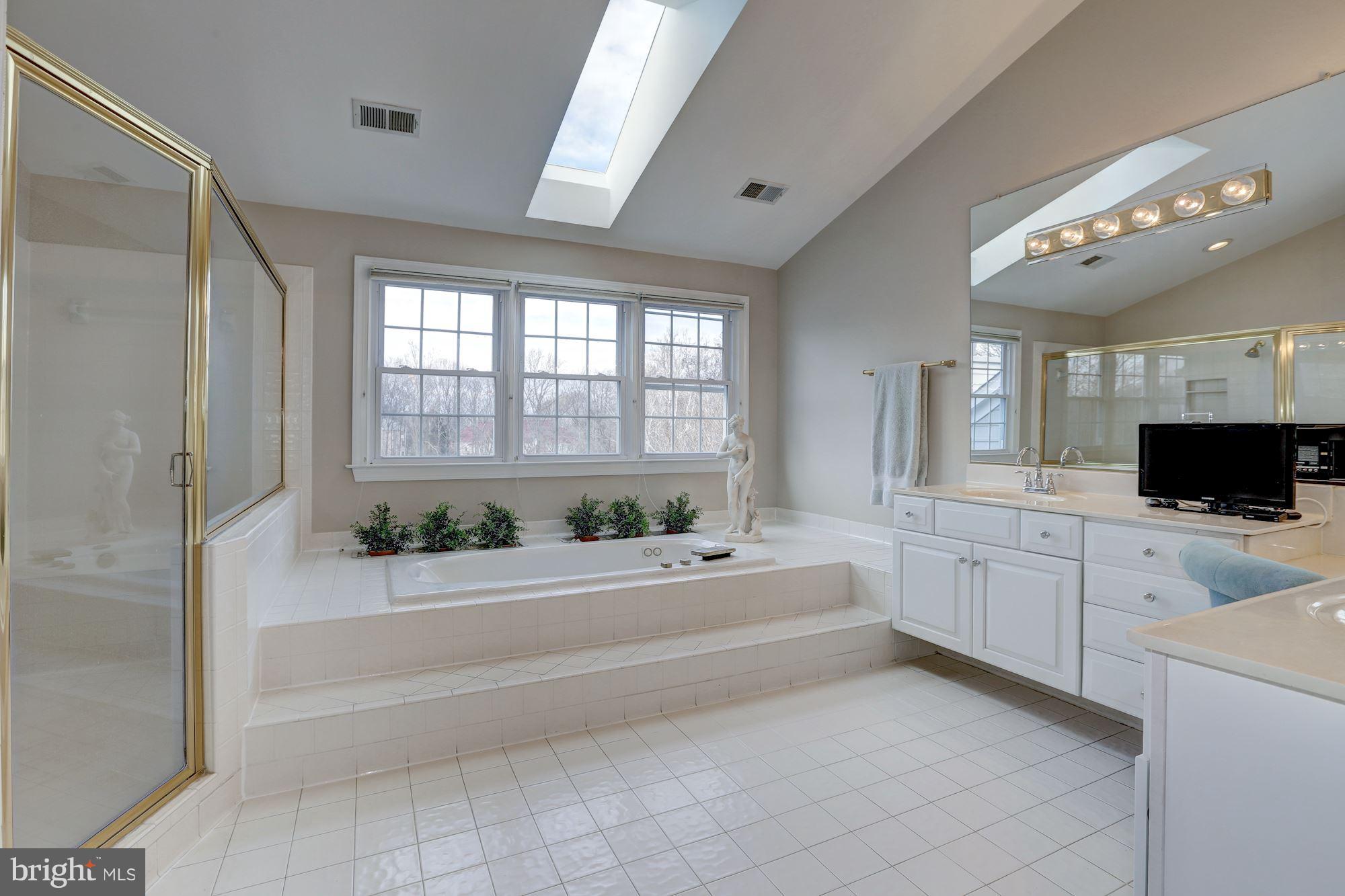 BEALLMOUNT GROVE - Residential