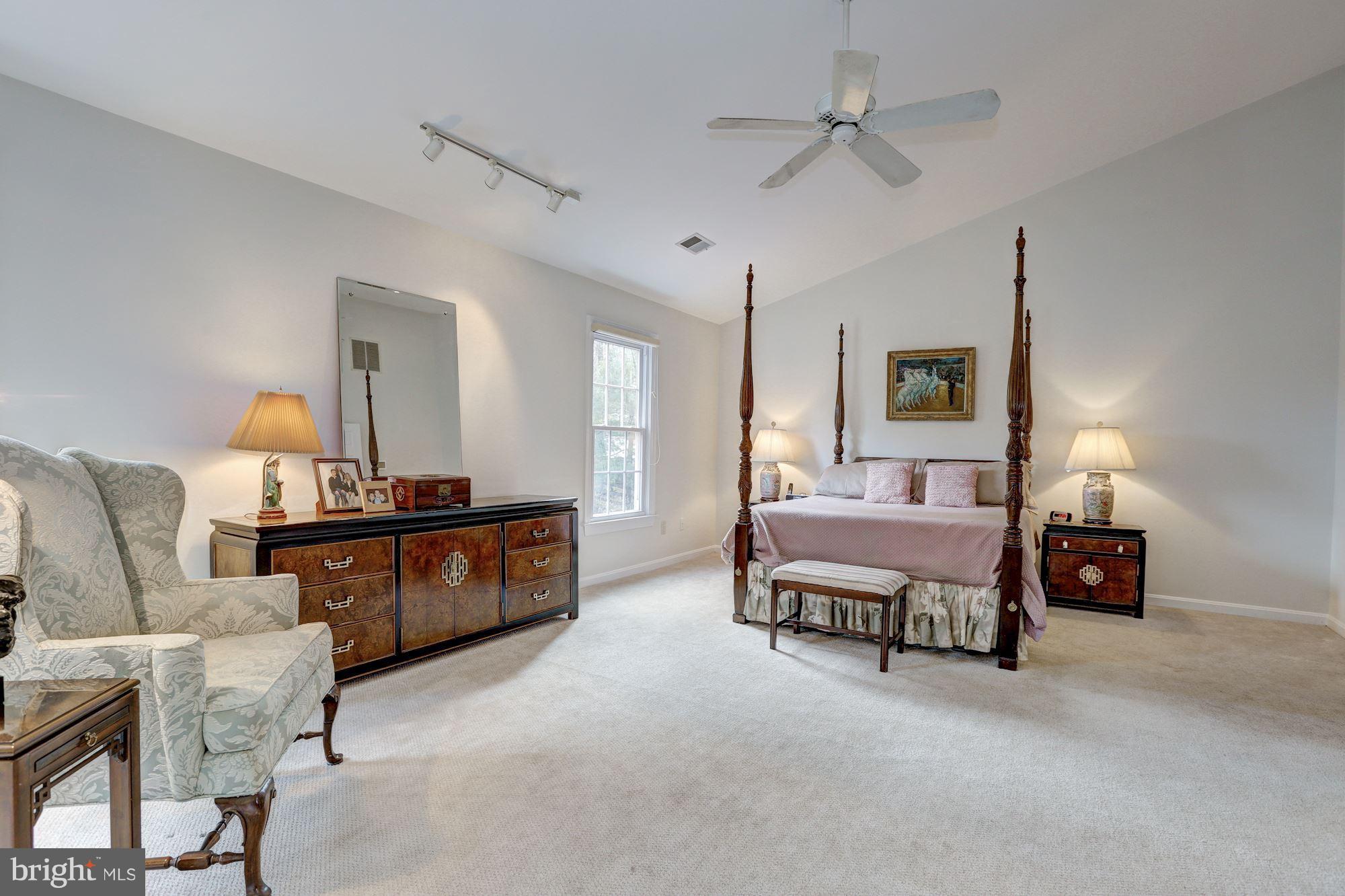 BEALLMOUNT GROVE - Residential