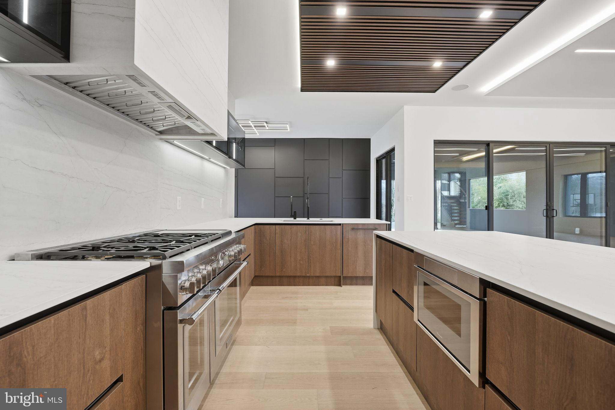BROYHILL LANGLEY ESTATES - Residential