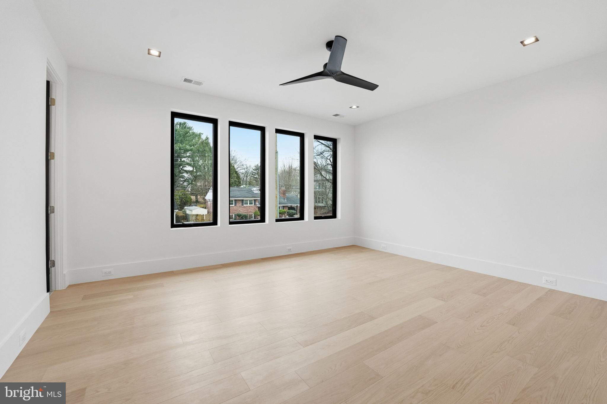 BROYHILL LANGLEY ESTATES - Residential