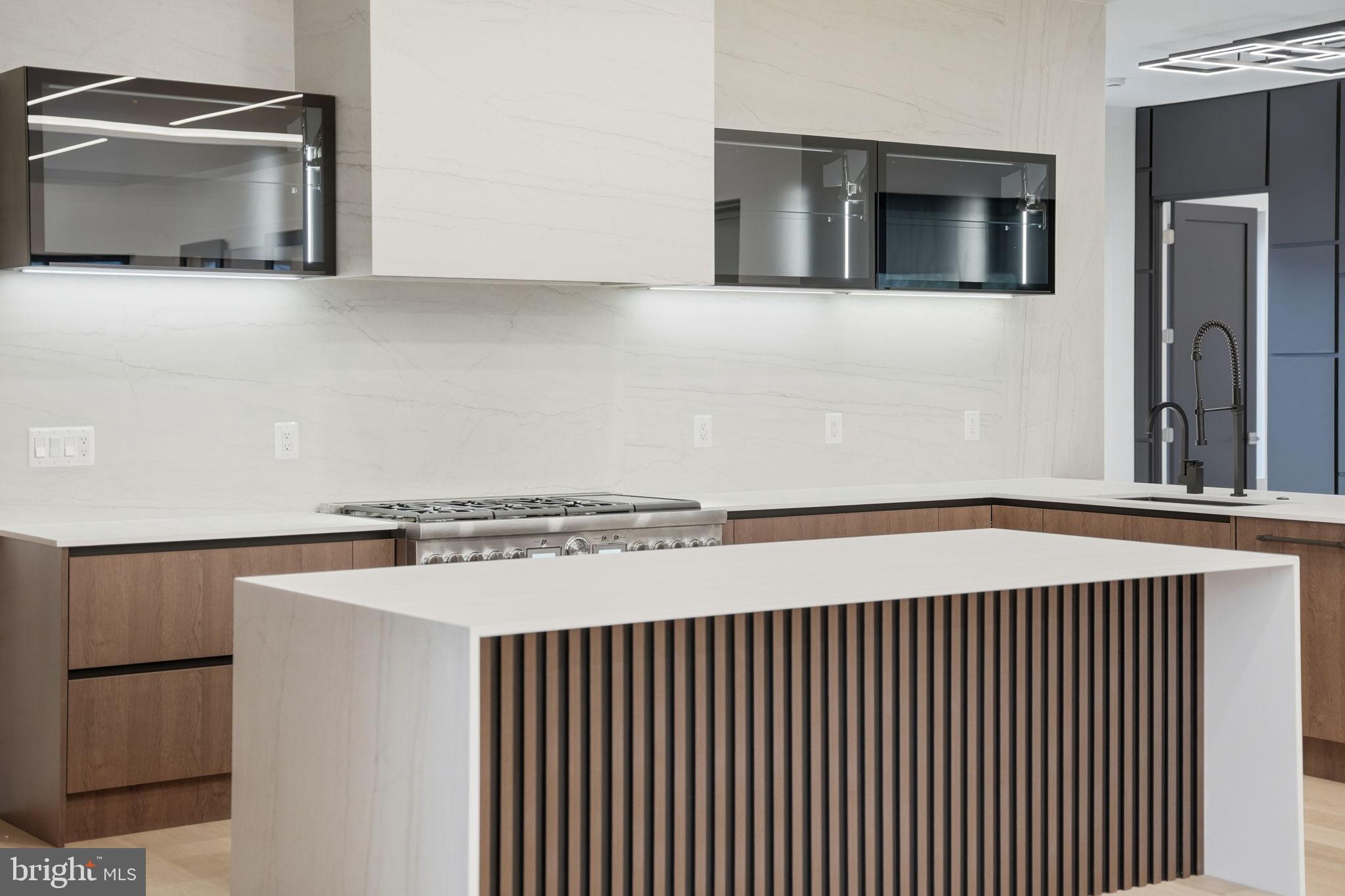 BROYHILL LANGLEY ESTATES - Residential