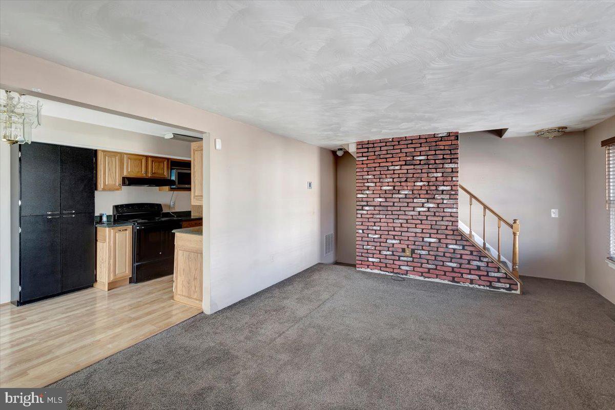 CRYSTAL RIDGE - Residential