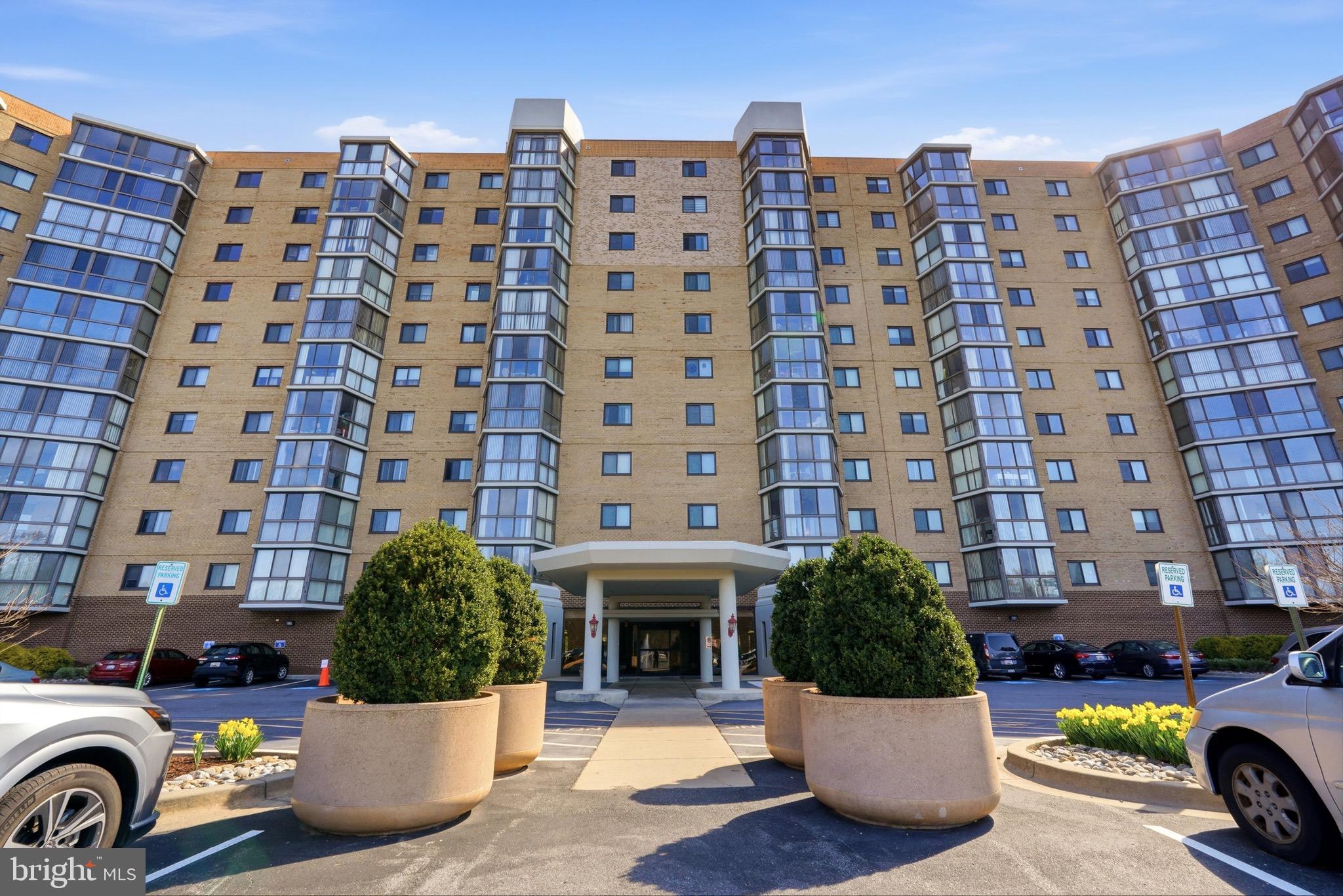 LEISURE WORLD - Residential
