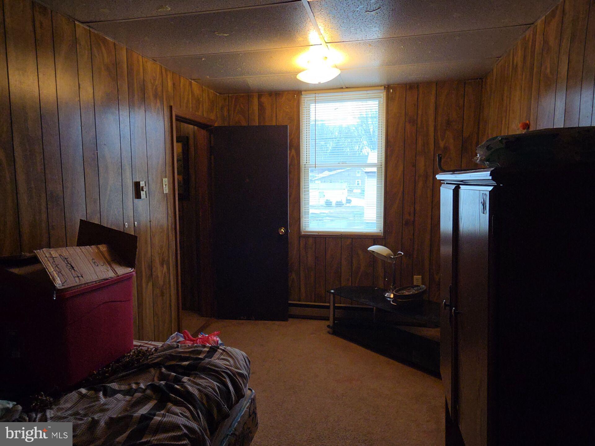 SHARPSBURG - Residential Income