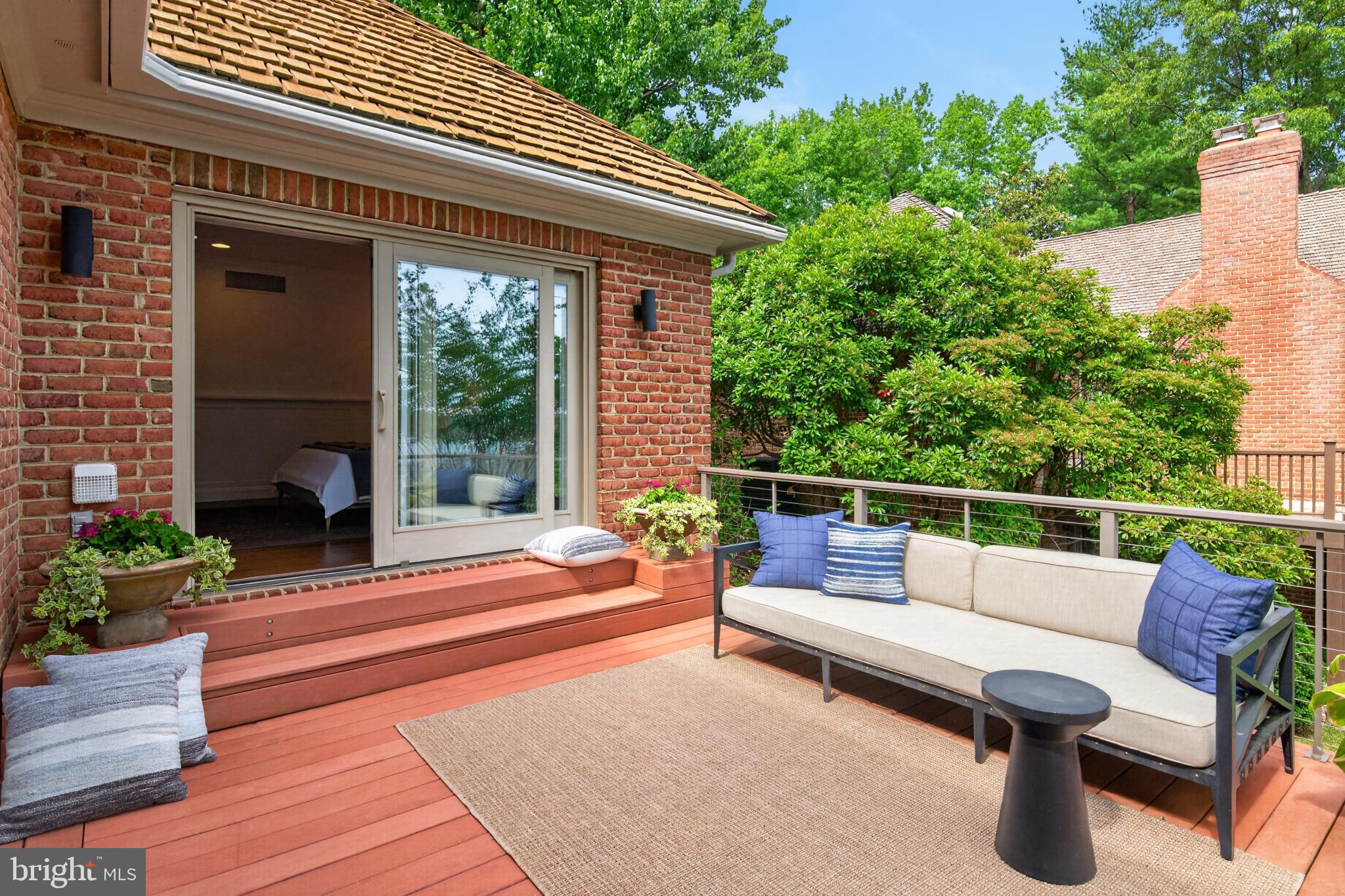 SOUTH RIVER LANDING - Residential