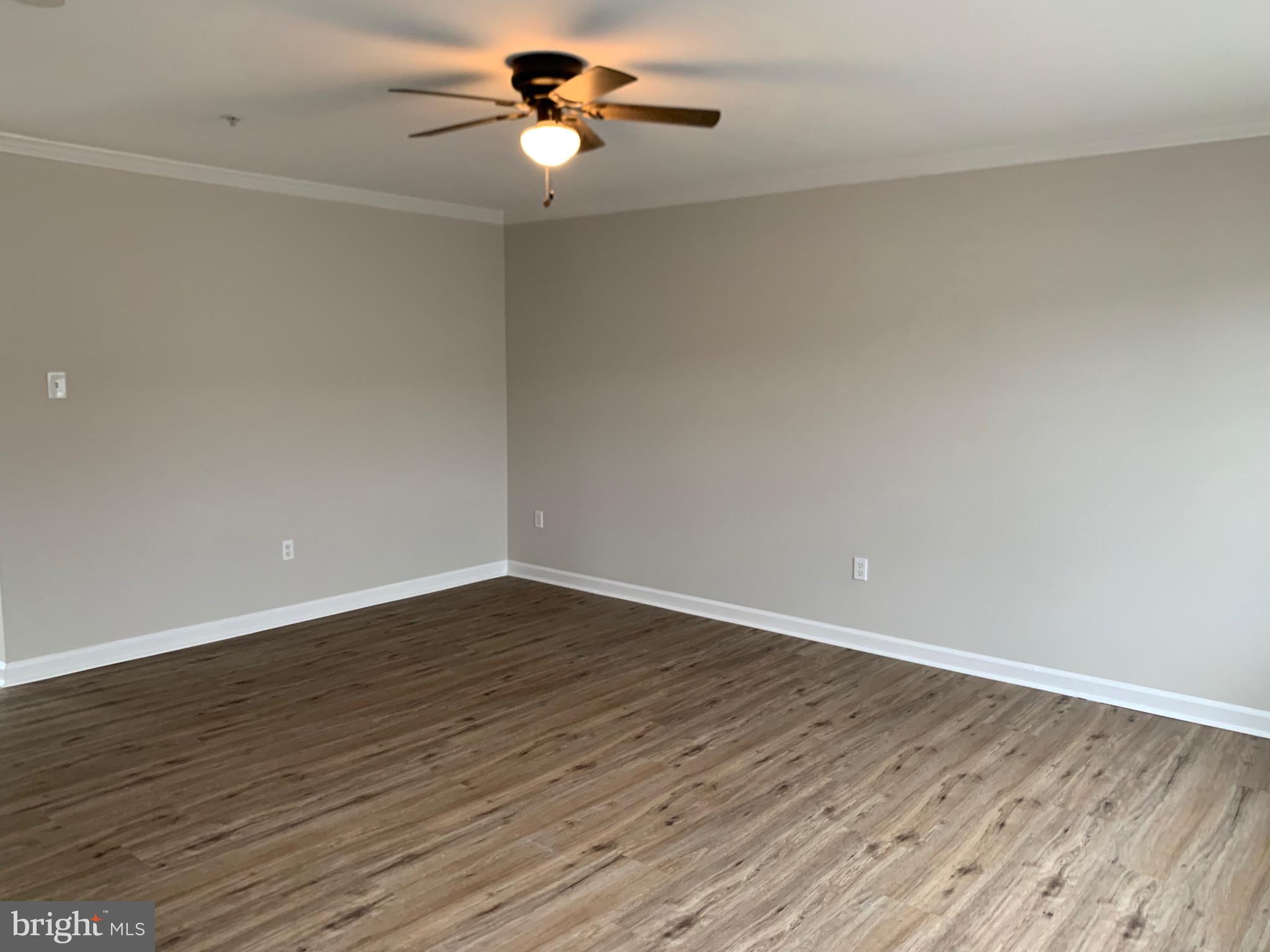 WHISPERING RIDGE - Residential