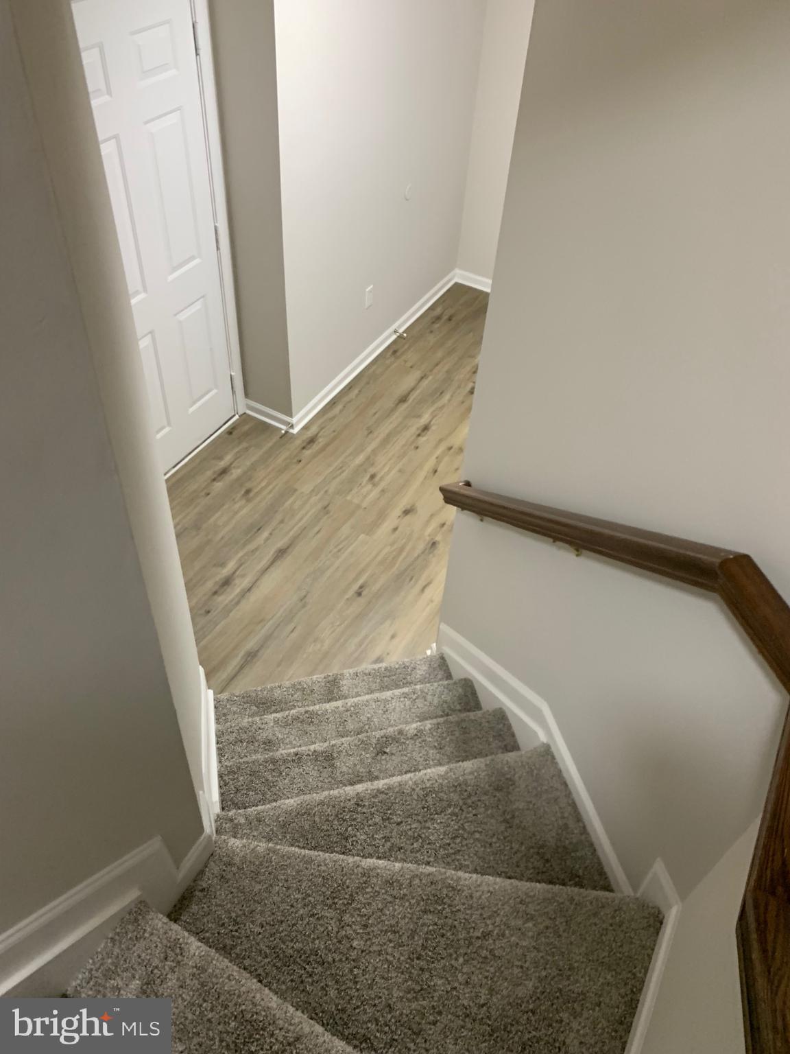 WHISPERING RIDGE - Residential