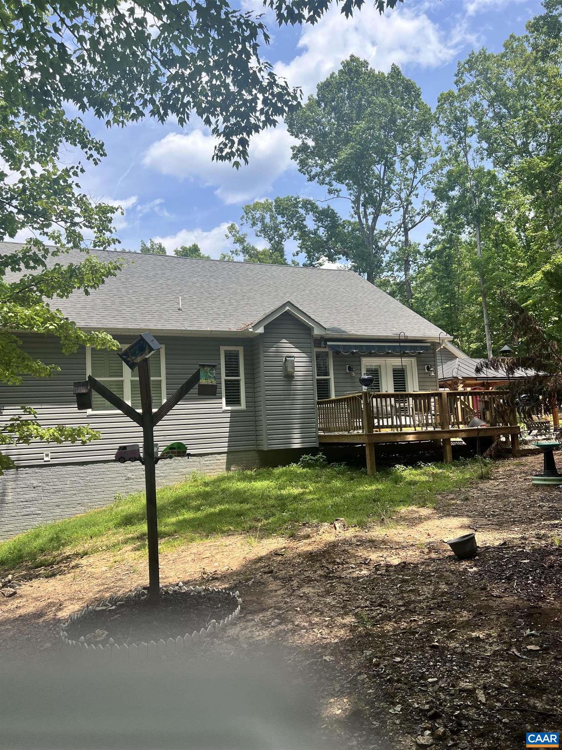 LAKE MONTICELLO - Residential