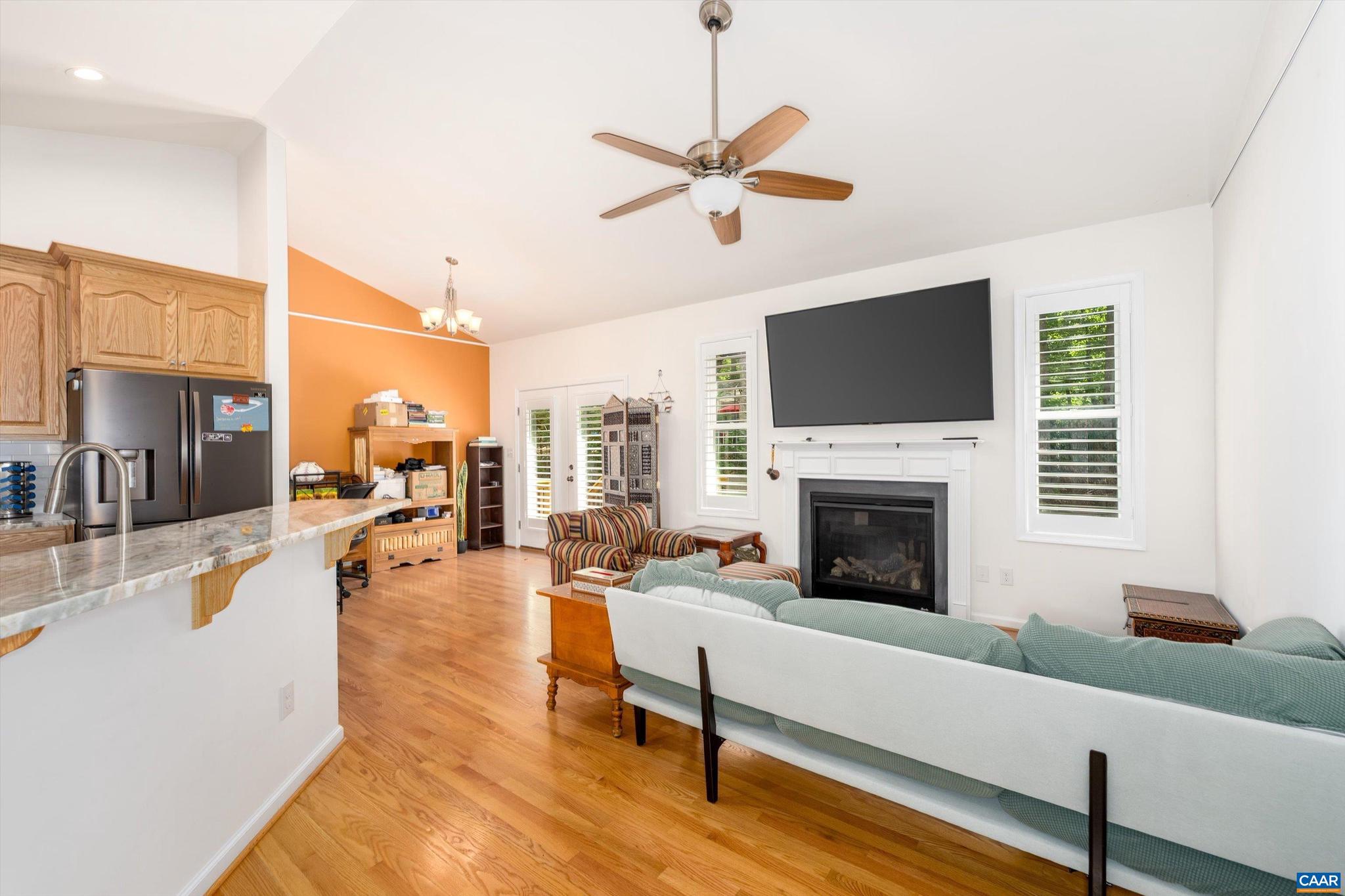 LAKE MONTICELLO - Residential