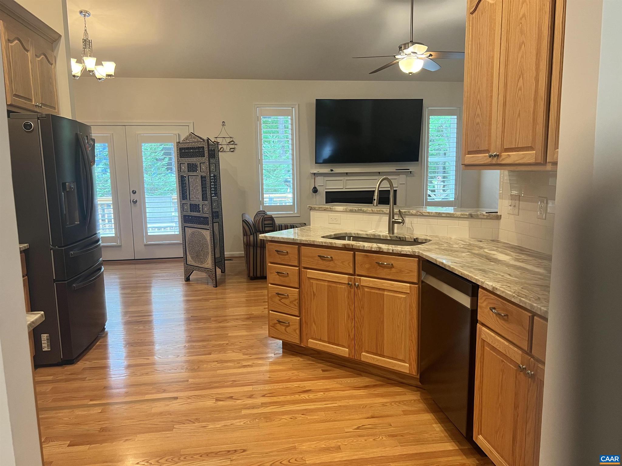 LAKE MONTICELLO - Residential