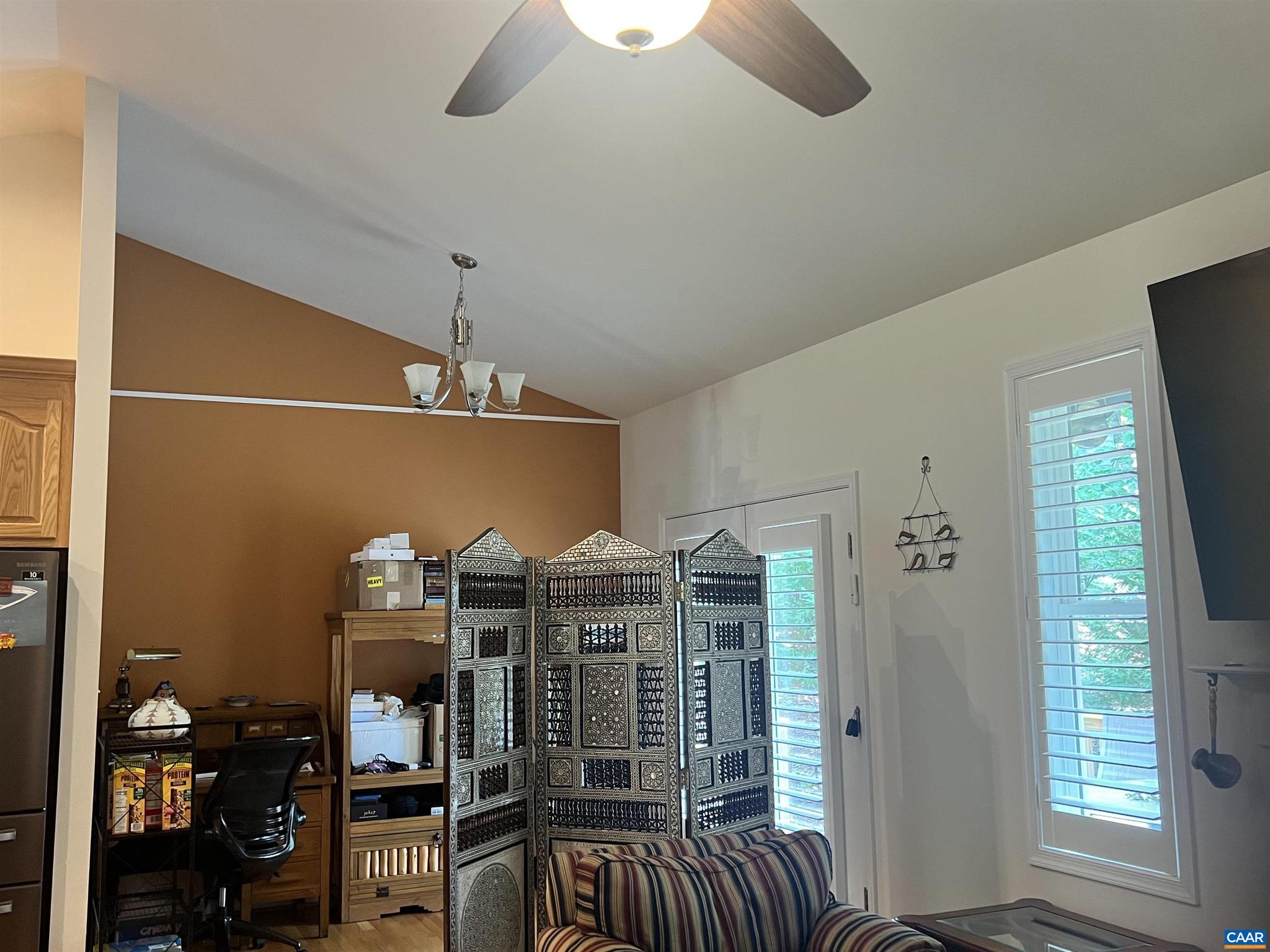 LAKE MONTICELLO - Residential