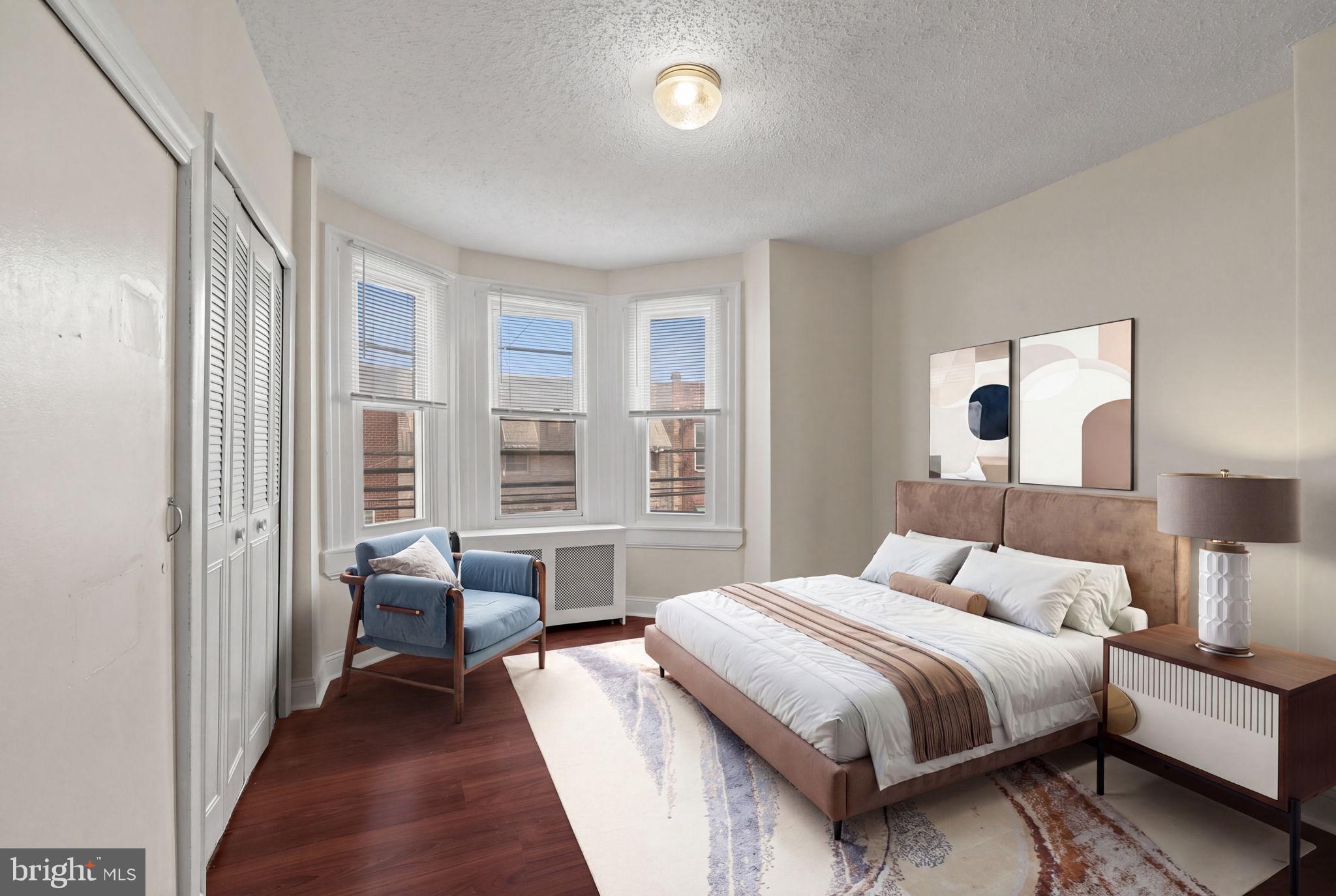 POINT BREEZE - Residential
