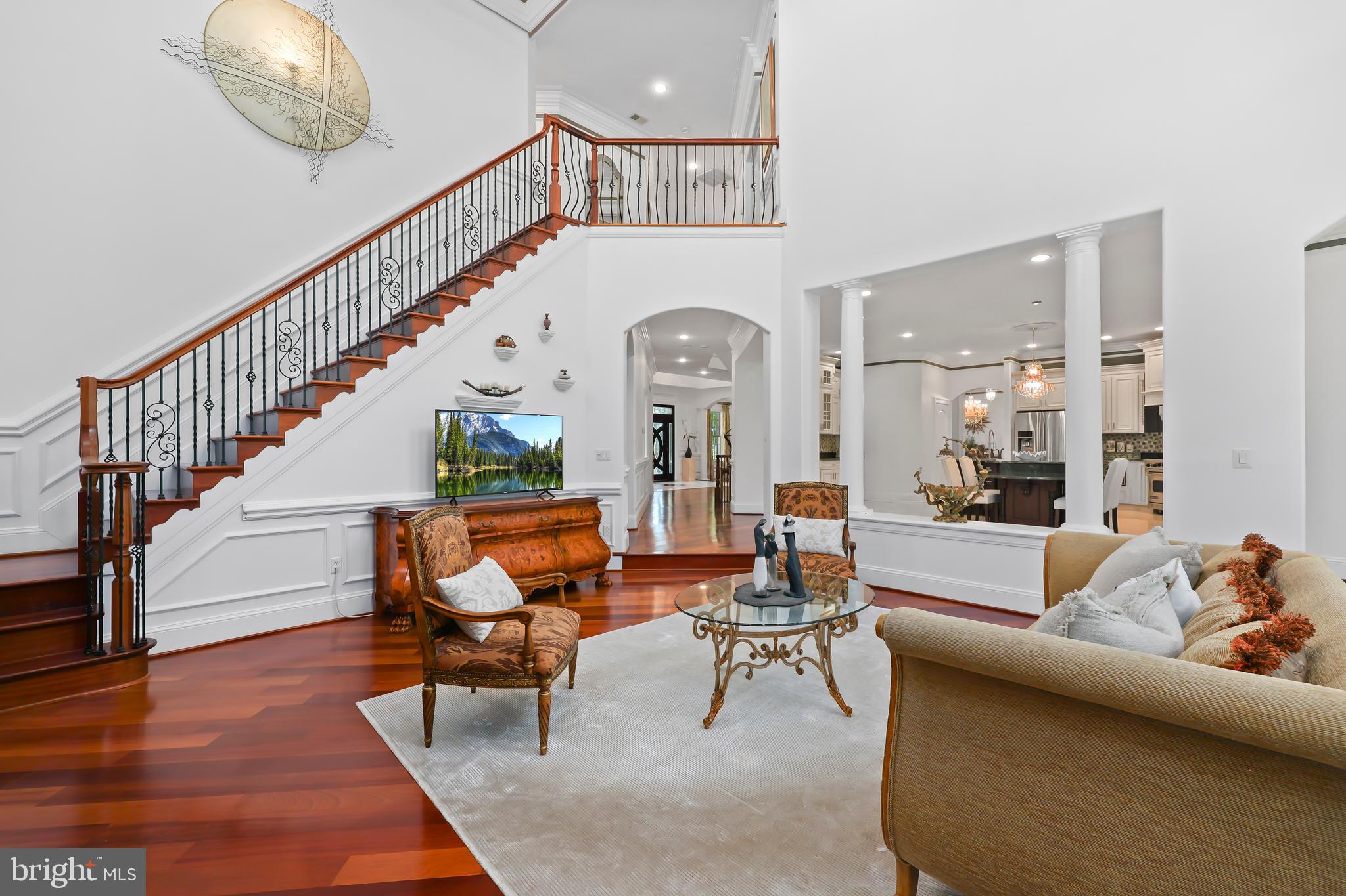 ANNANDALE ACRES - Residential