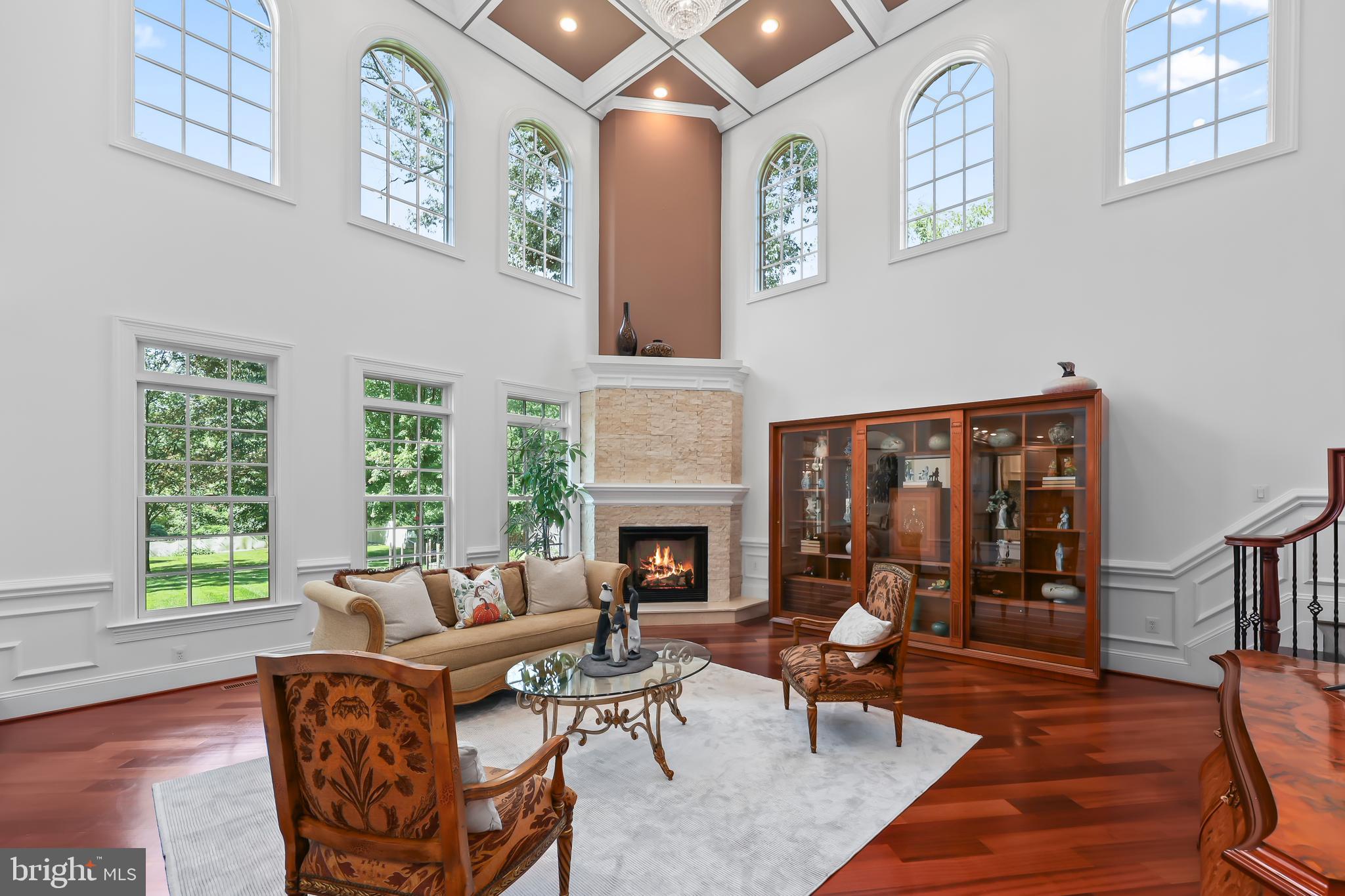 ANNANDALE ACRES - Residential