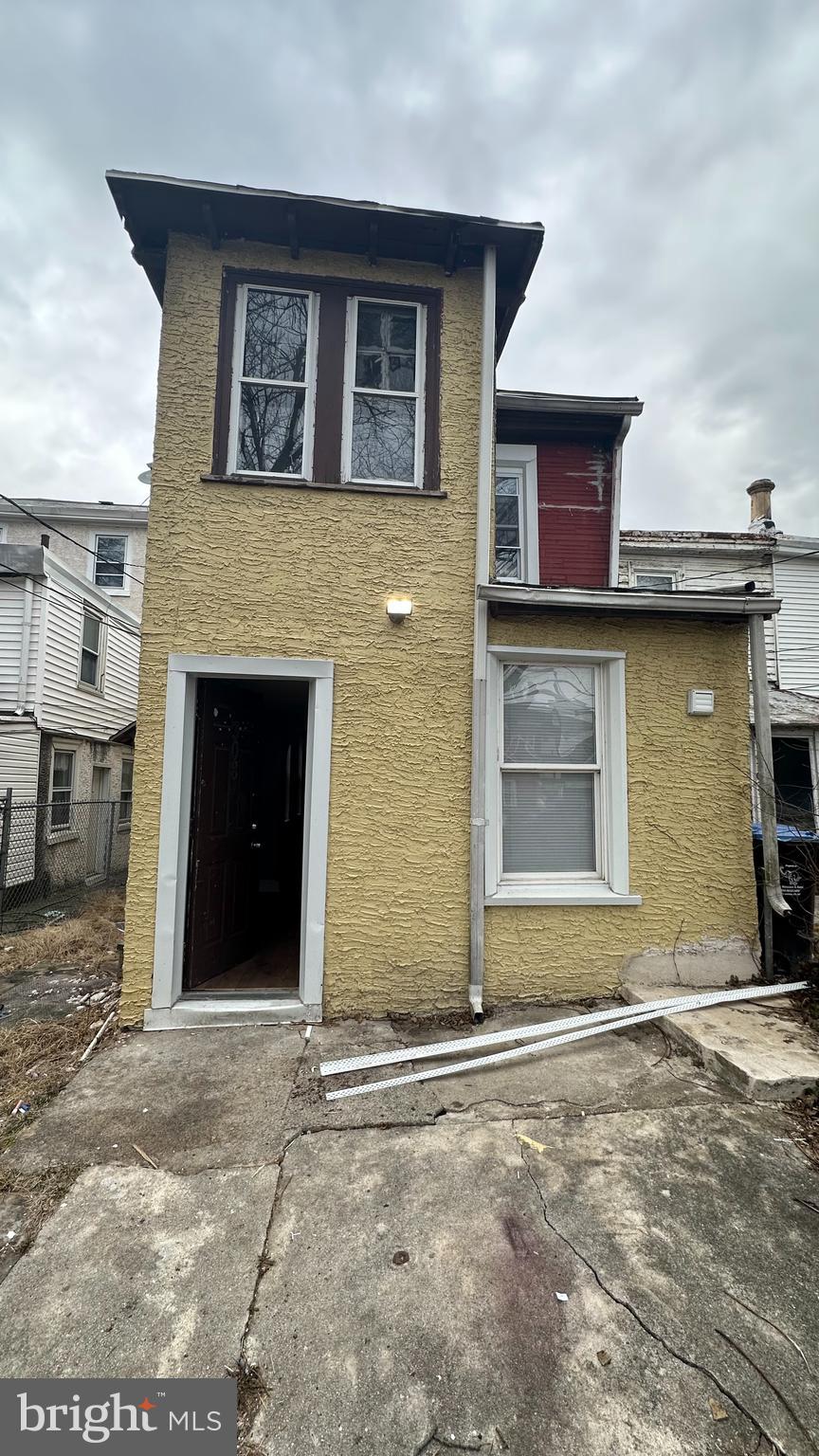 NORRISTOWN - Residential