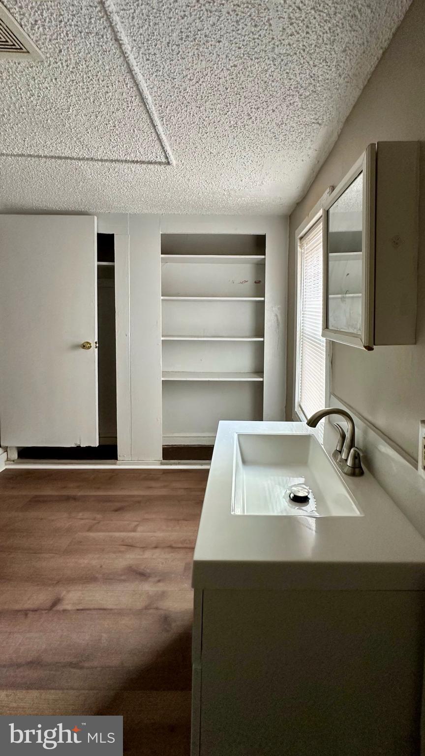 NORRISTOWN - Residential