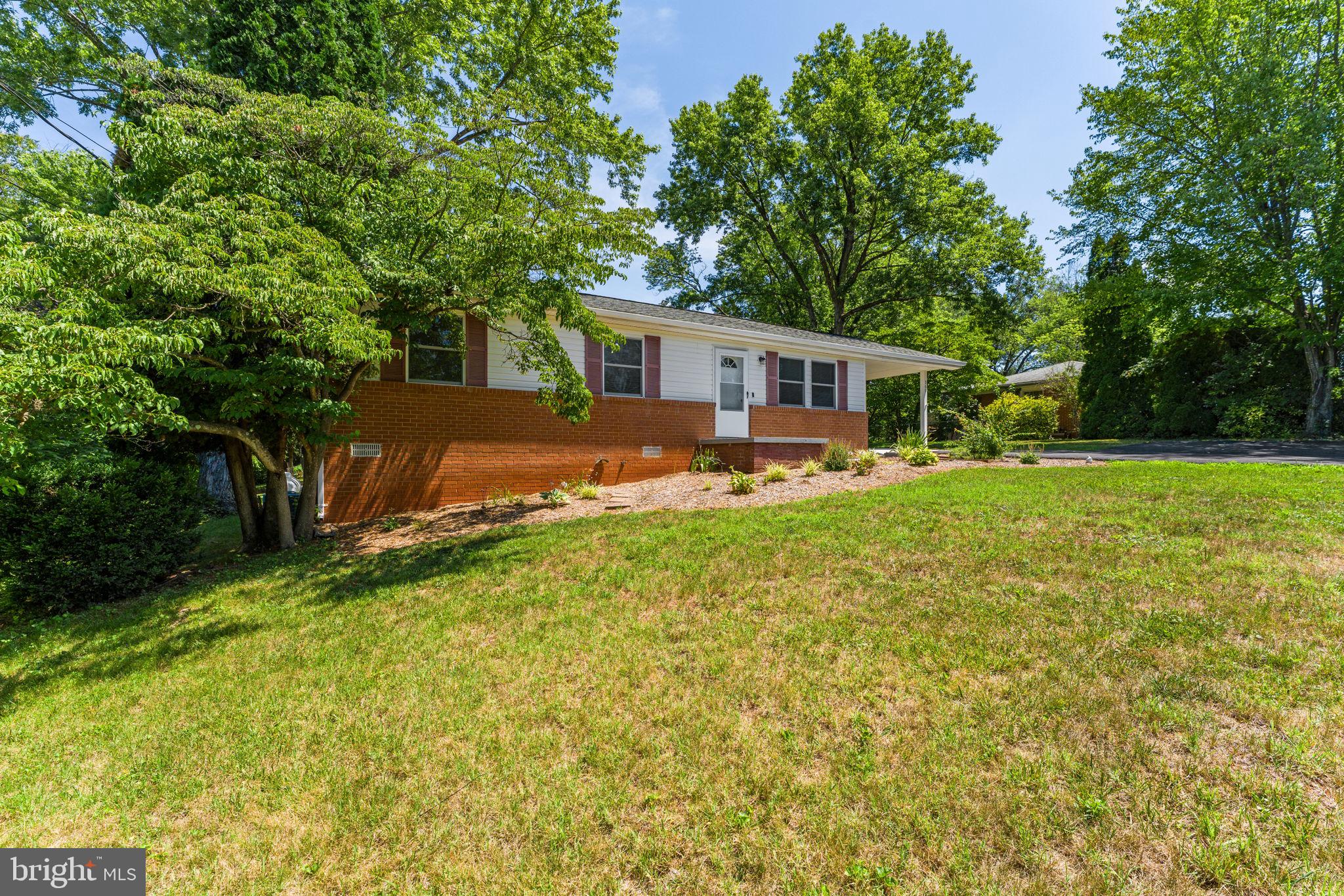 GREENFIELD - Residential