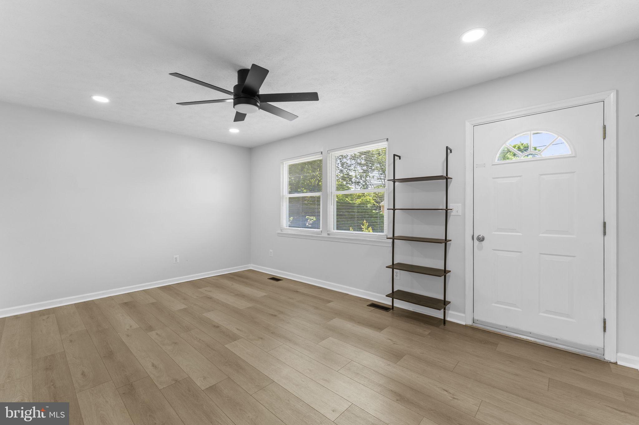 GREENFIELD - Residential