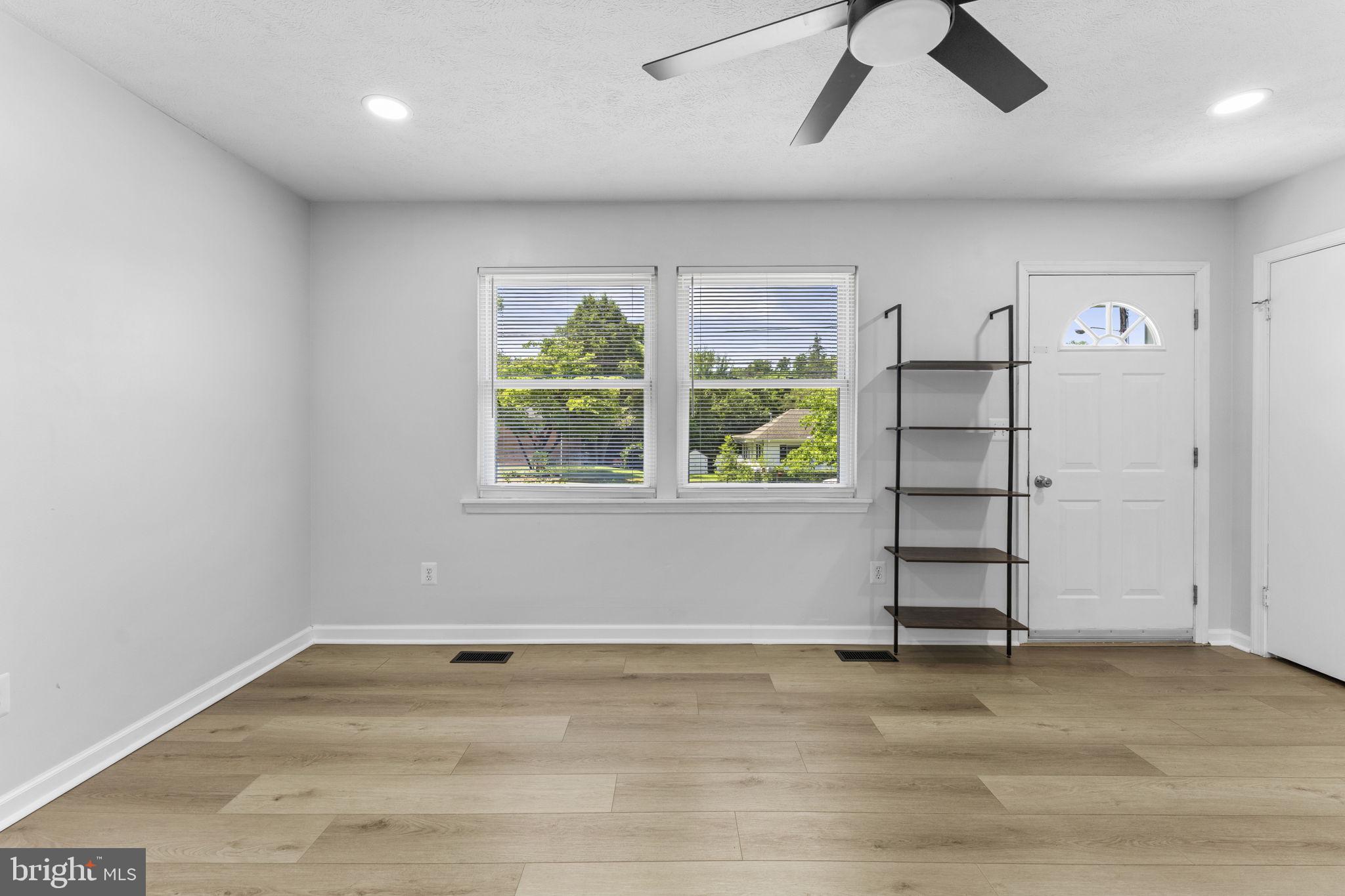 GREENFIELD - Residential