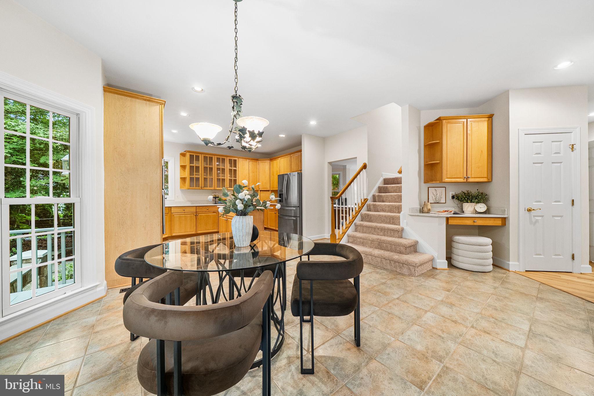 EDGEWATER - Residential