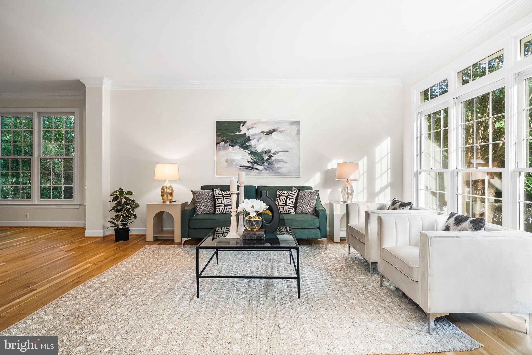 EDGEWATER - Residential