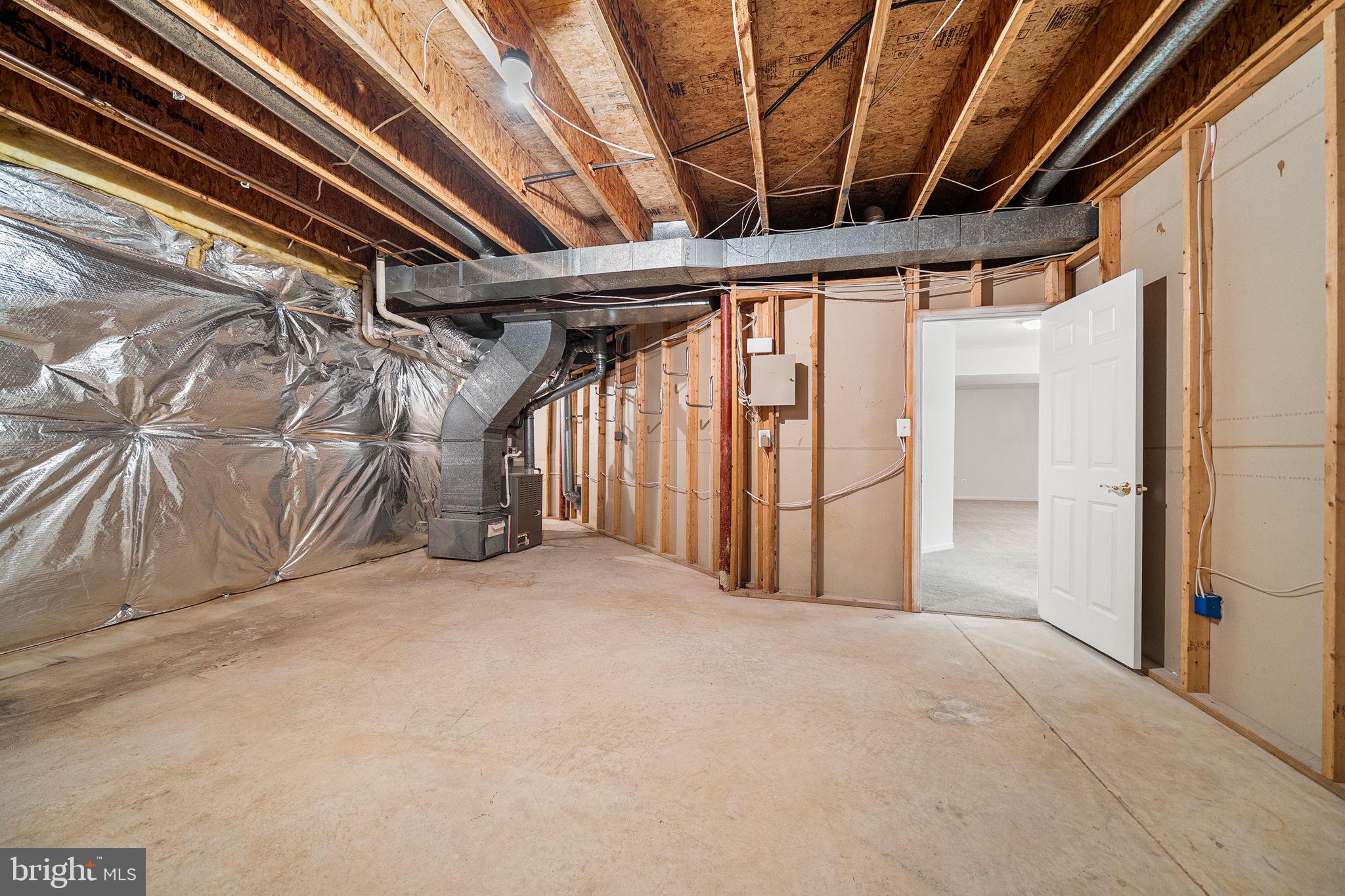 EDGEWATER - Residential