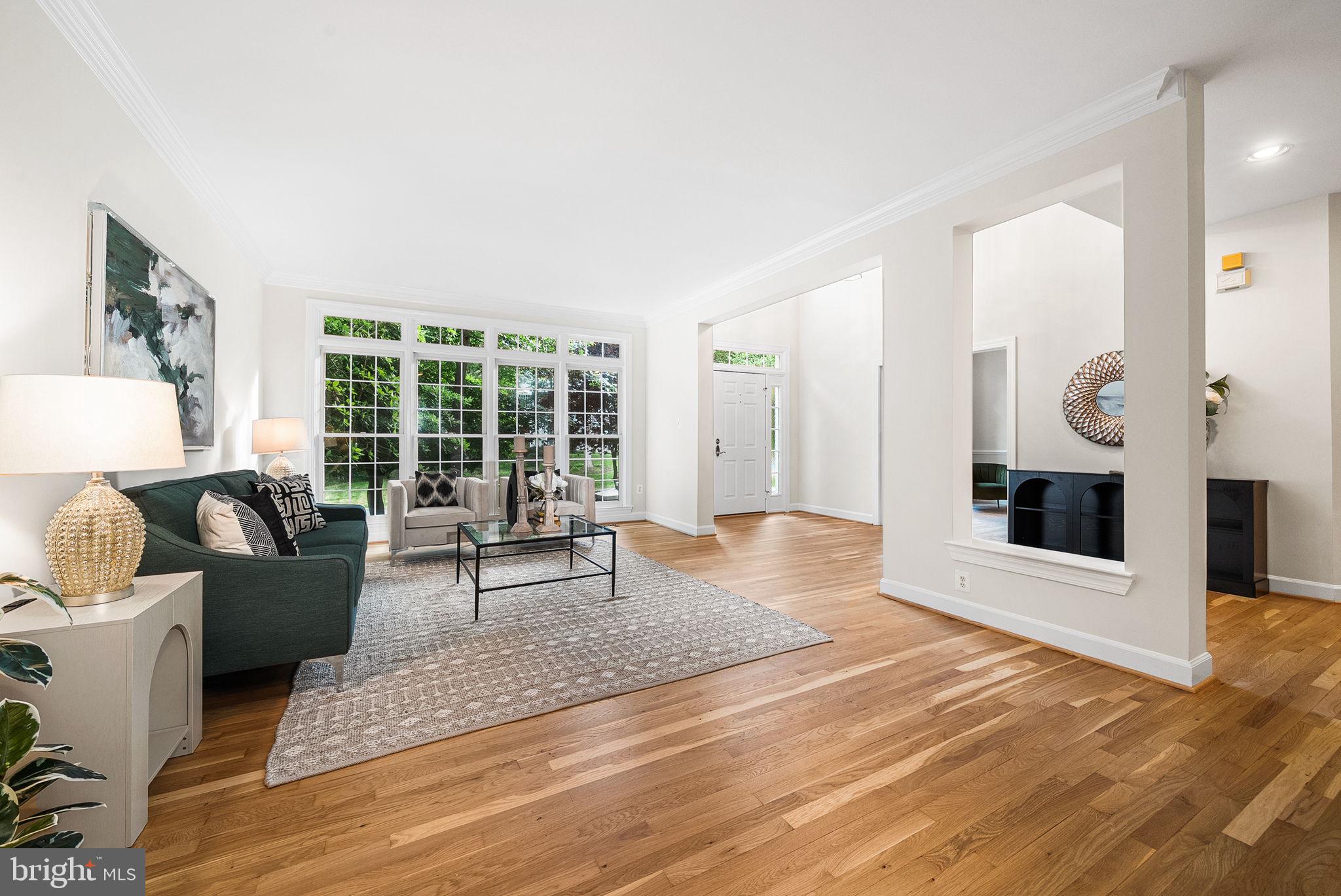 EDGEWATER - Residential