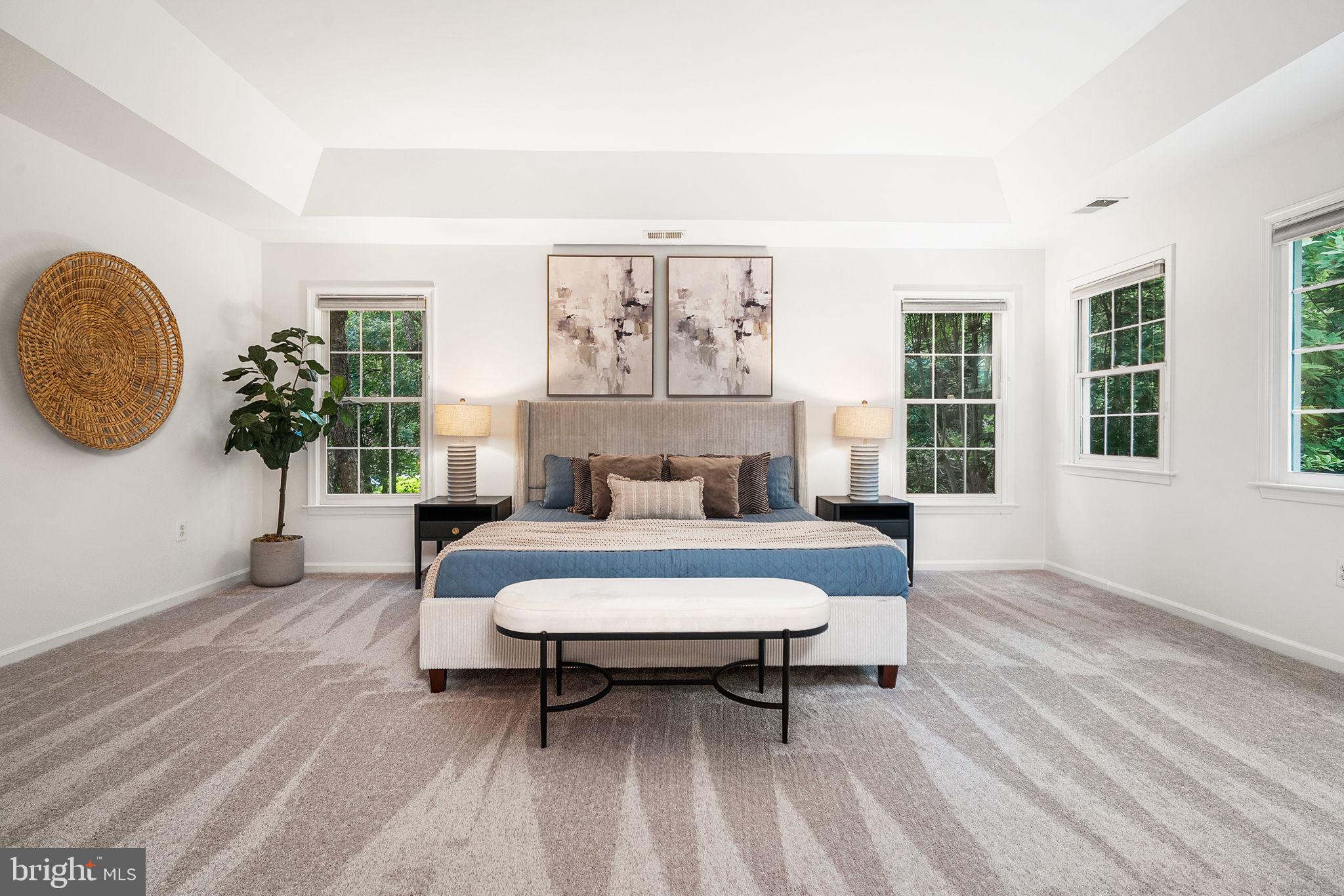 EDGEWATER - Residential
