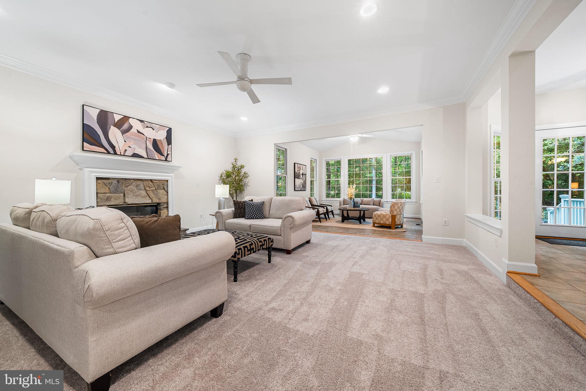 EDGEWATER - Residential