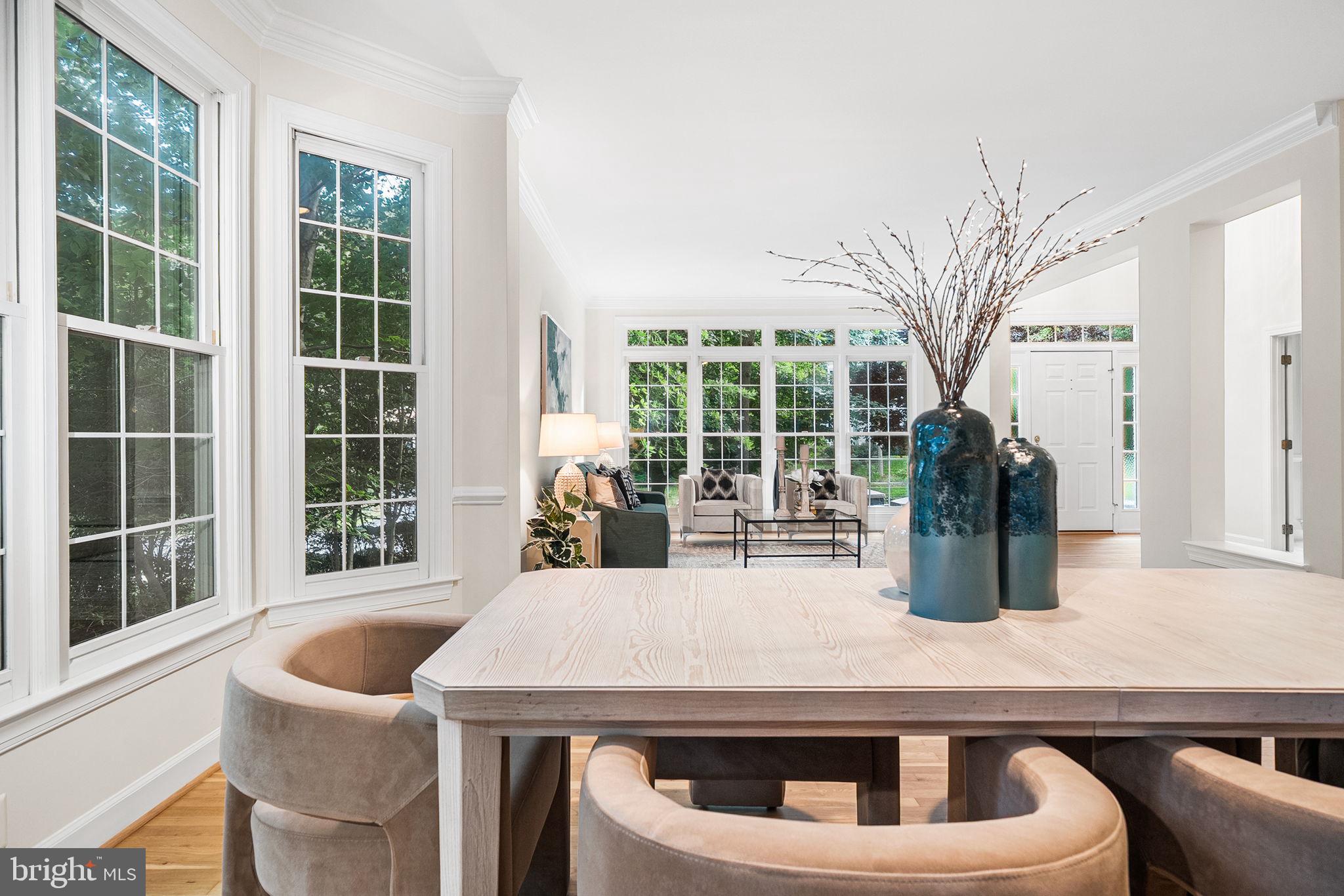 EDGEWATER - Residential