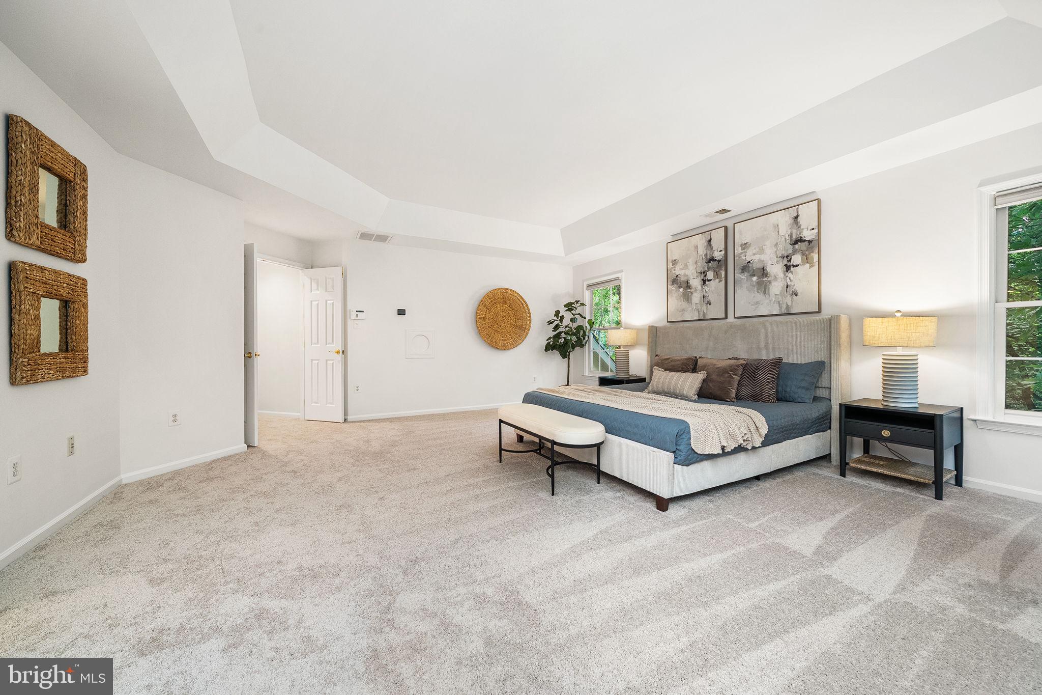EDGEWATER - Residential