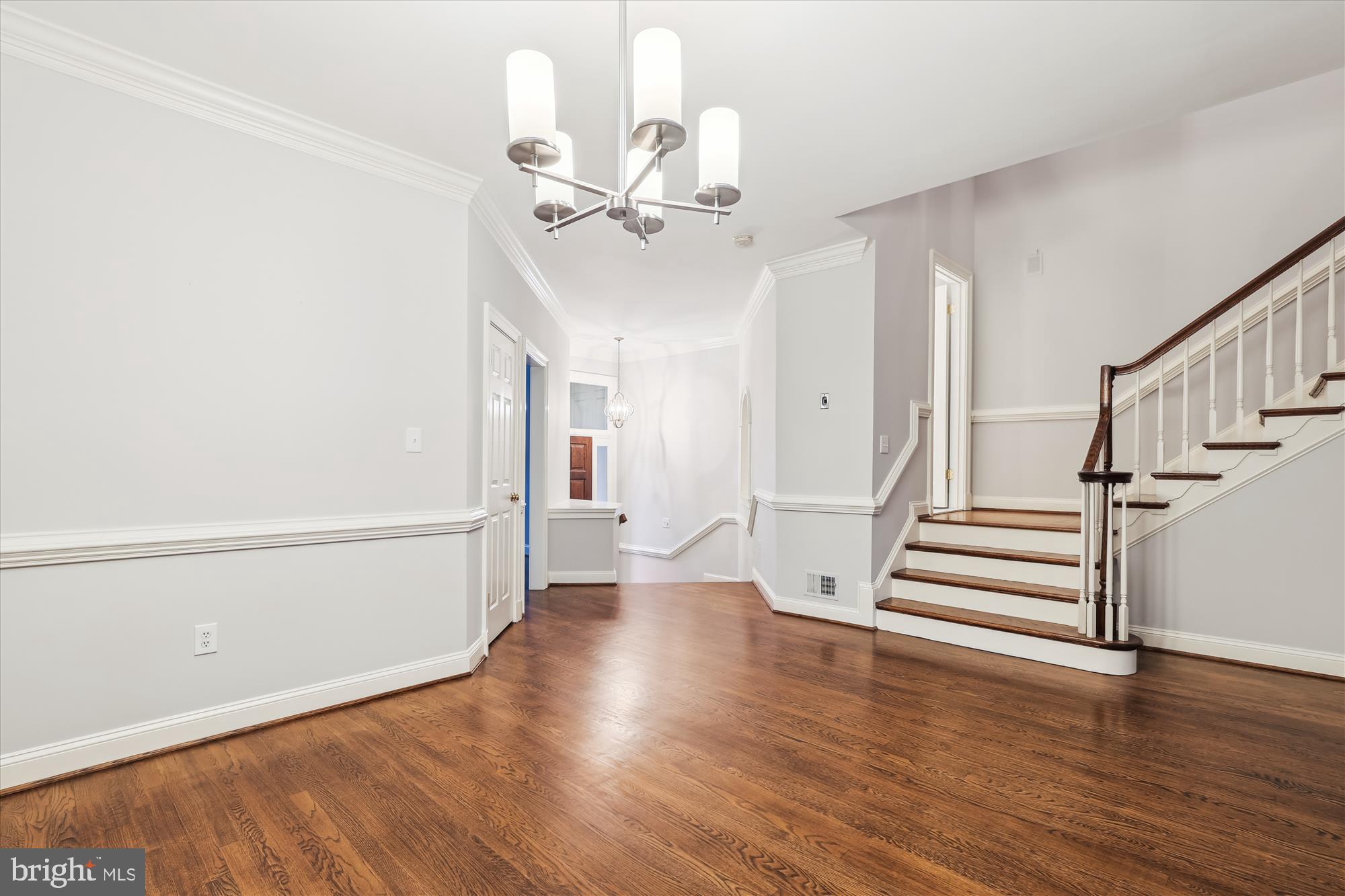 HAMPTONS OF MCLEAN - Residential Lease