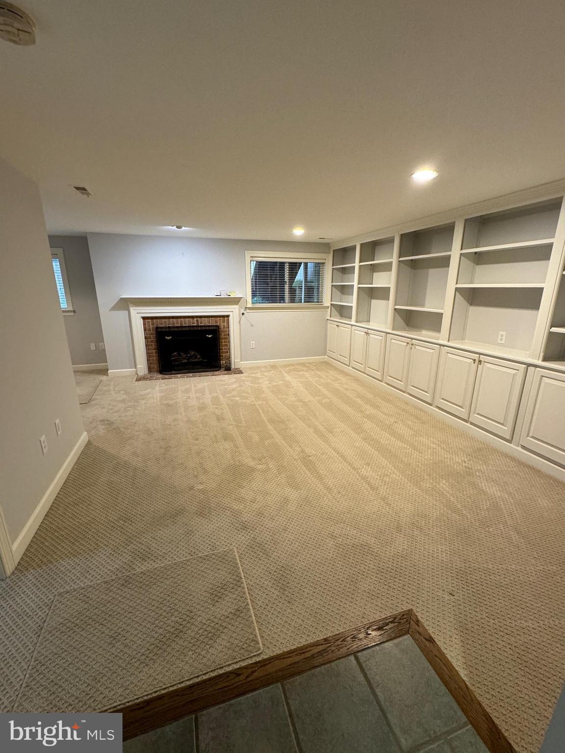 HAMPTONS OF MCLEAN - Residential Lease