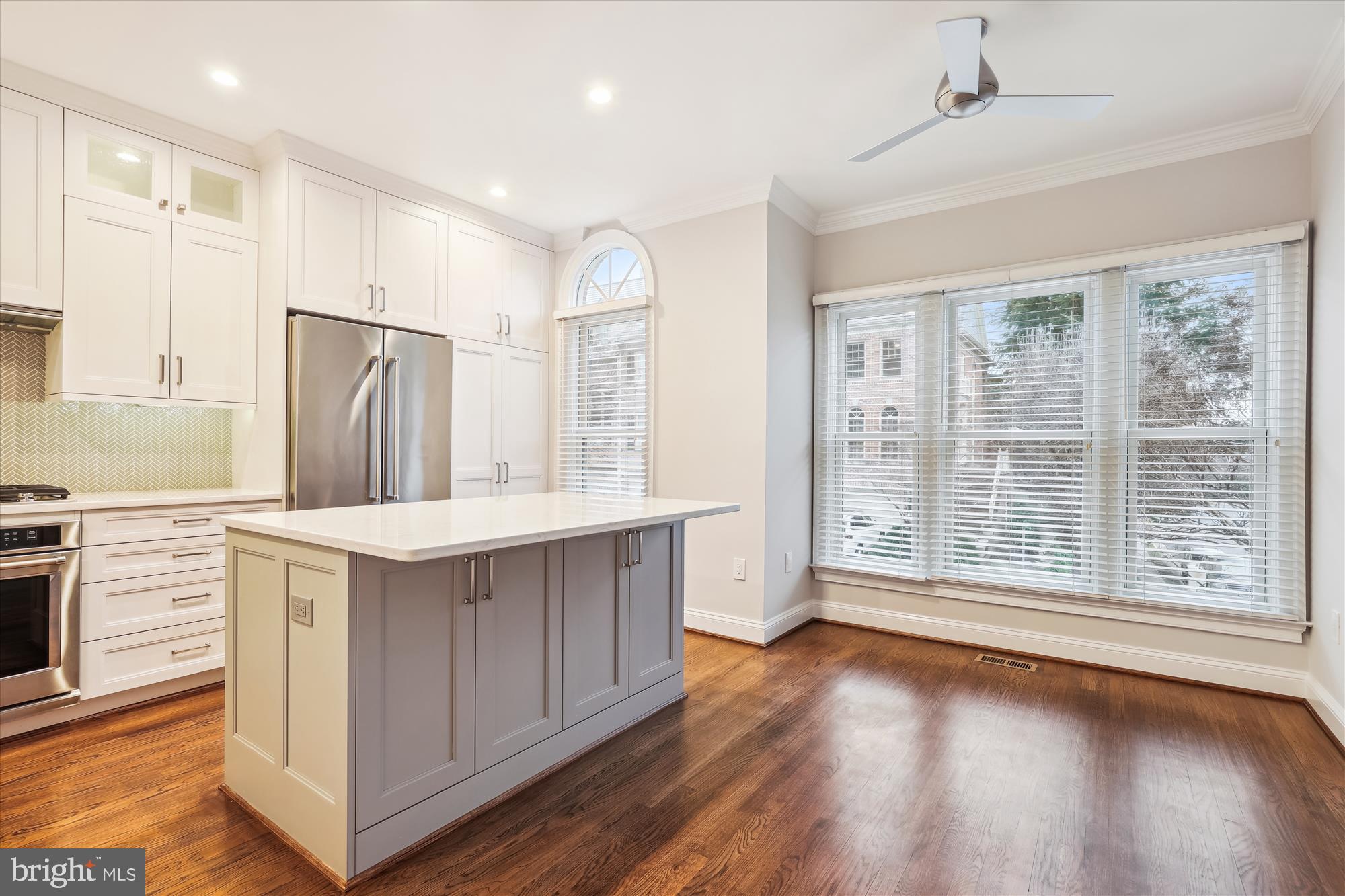 HAMPTONS OF MCLEAN - Residential Lease