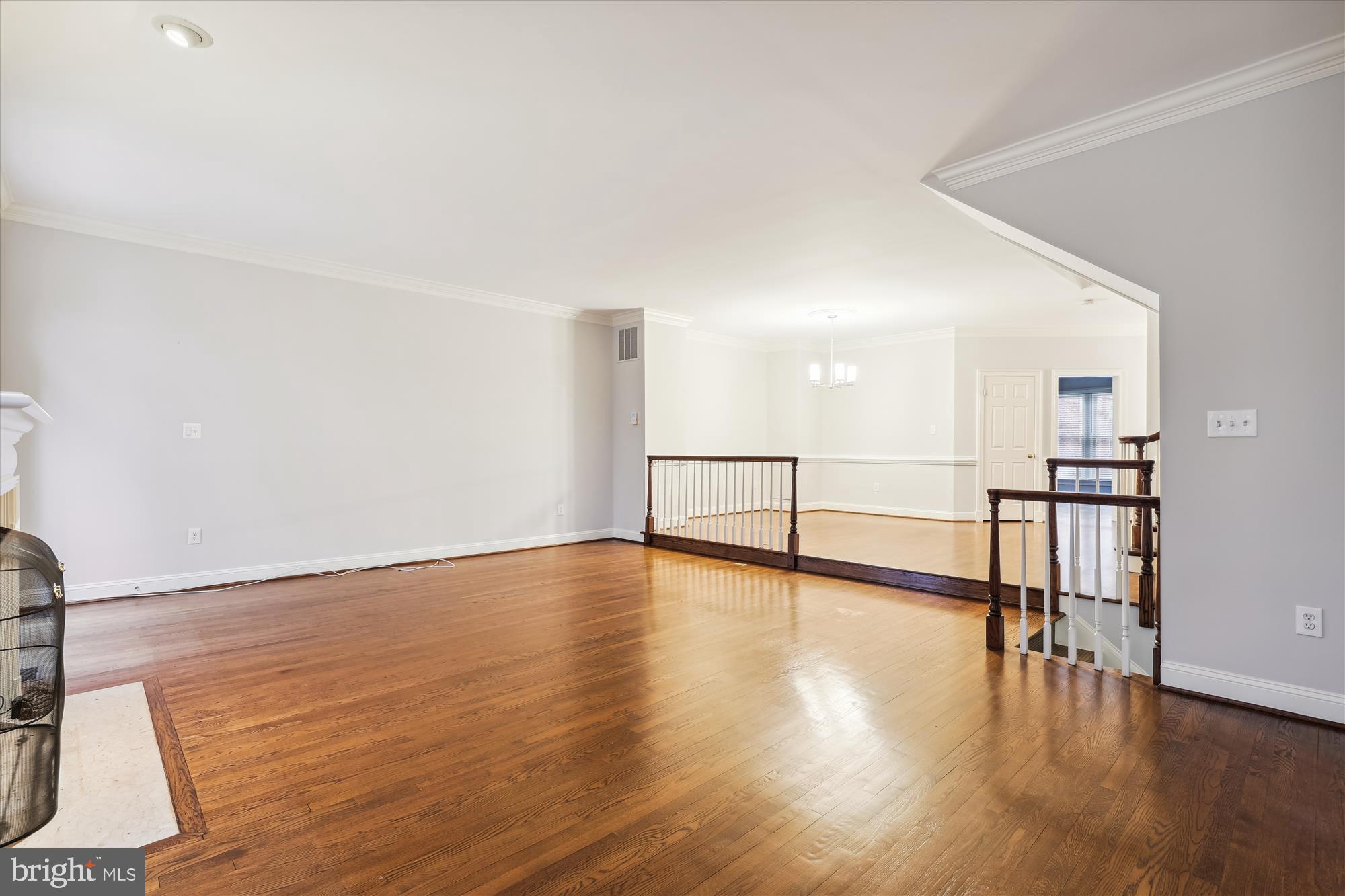 HAMPTONS OF MCLEAN - Residential Lease