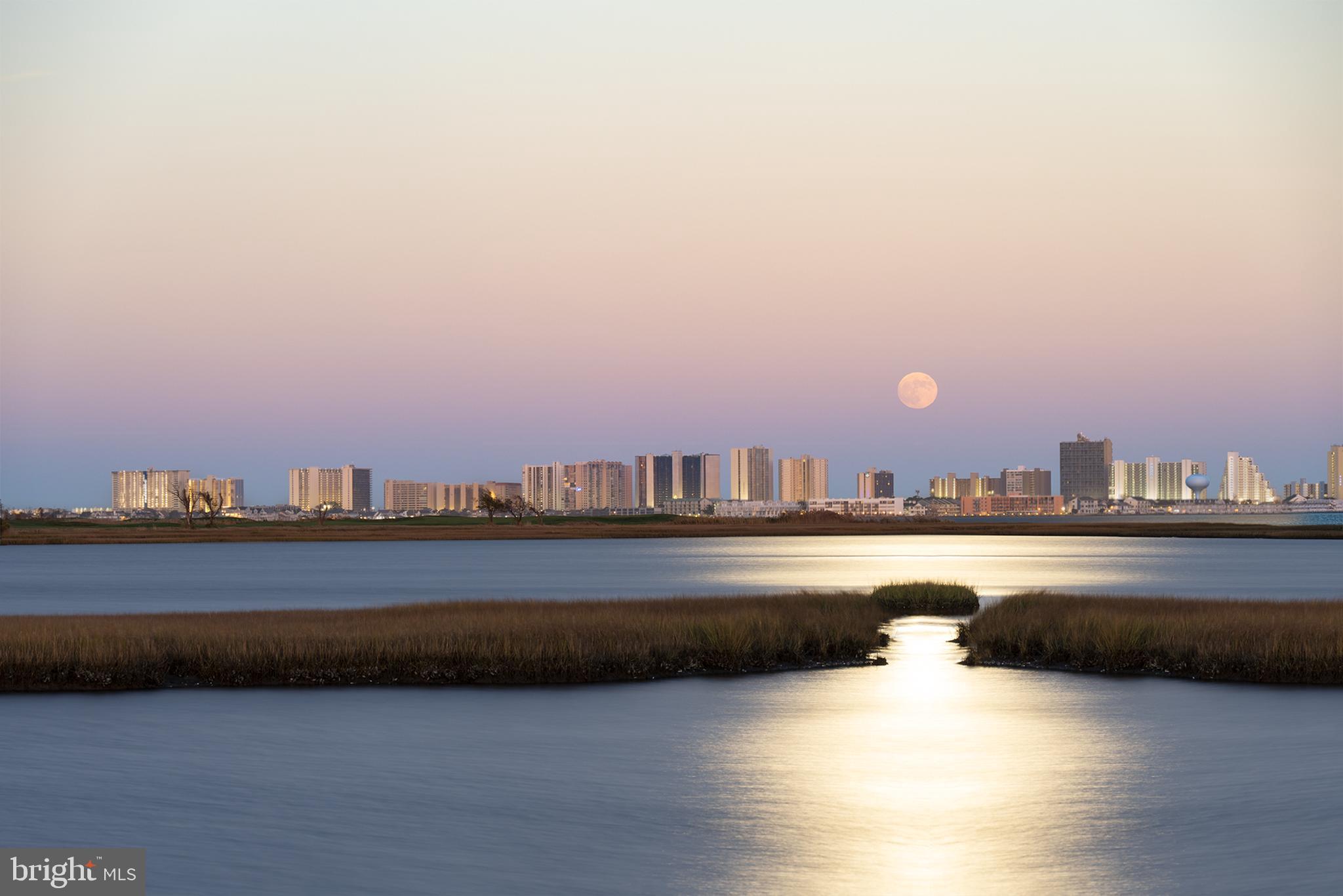 LIGHTHOUSE SOUND - Residential